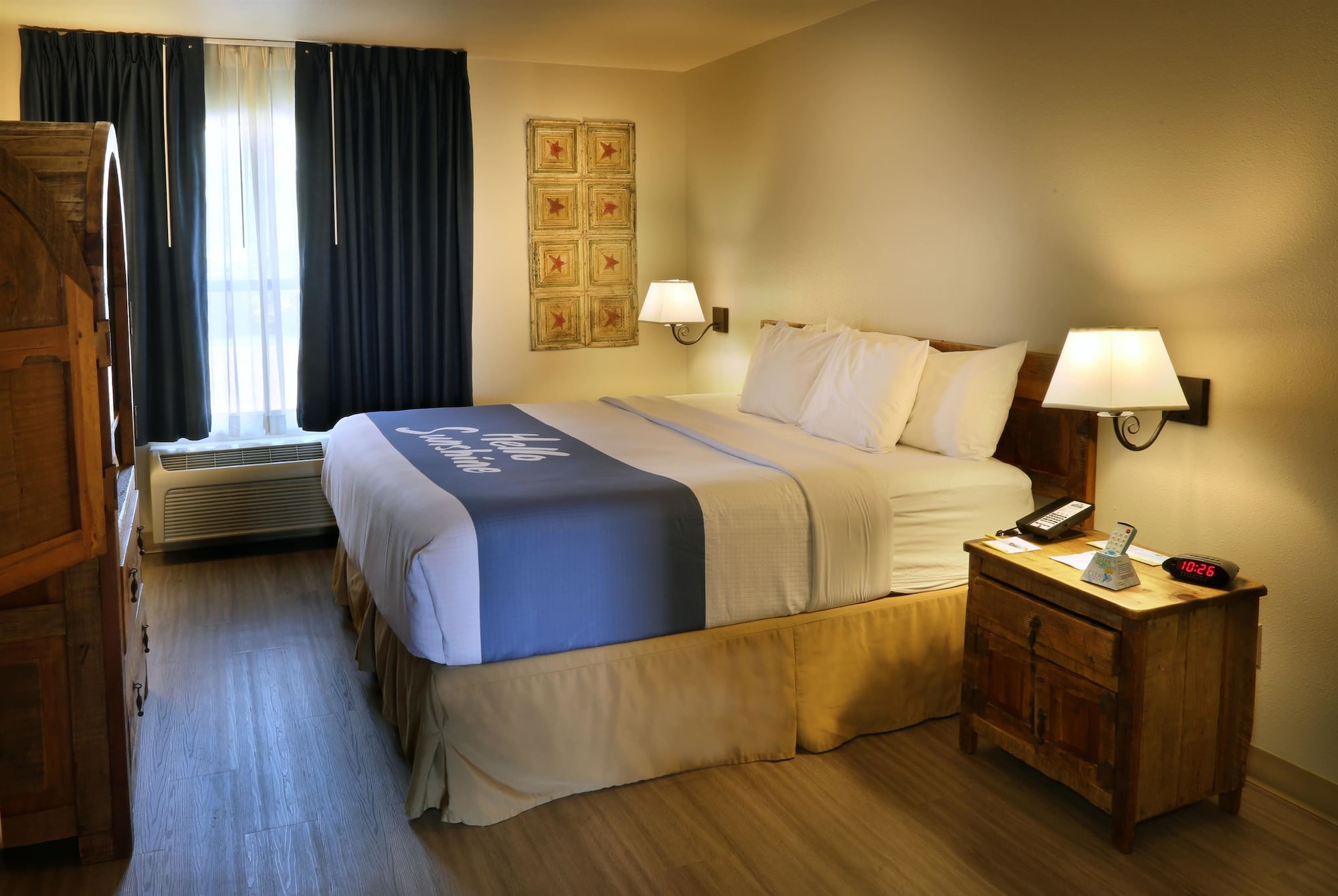 Days Inn & Suites by Wyndham Llano