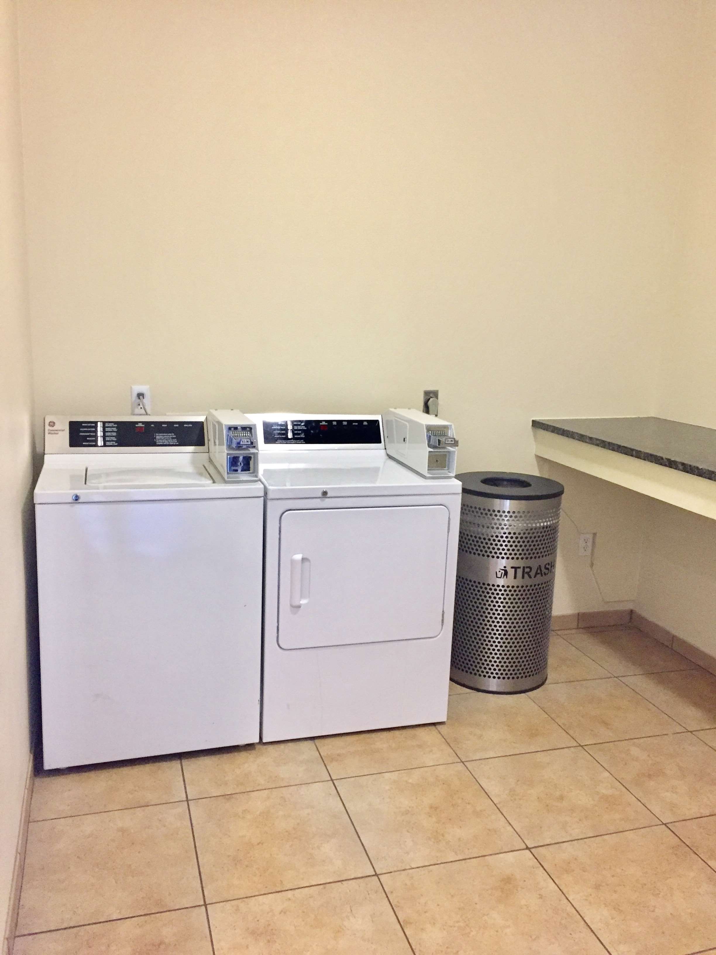 Best Western Lockhart Hotel & Suites