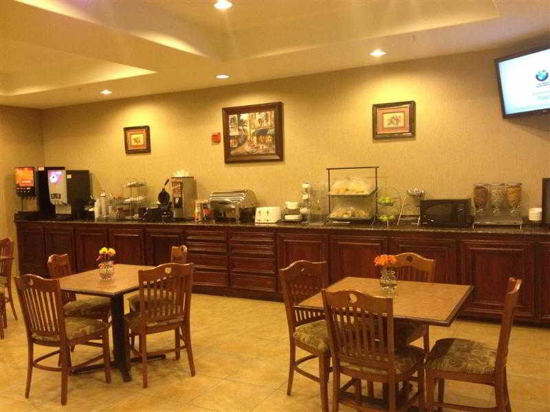 Best Western Lockhart Hotel & Suites