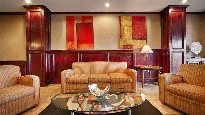 Best Western Lockhart Hotel & Suites