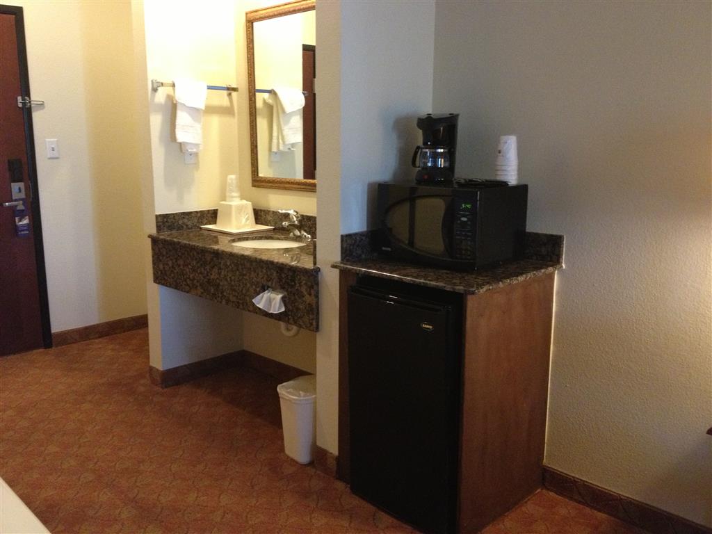 Best Western Lockhart Hotel & Suites