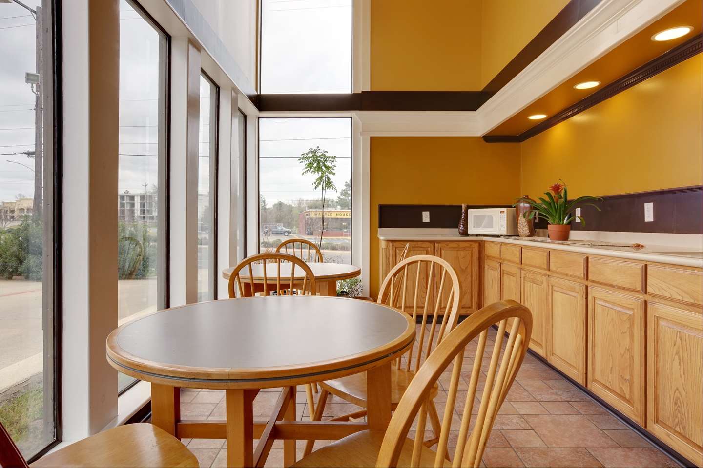 Americas Best Value Inn Longview