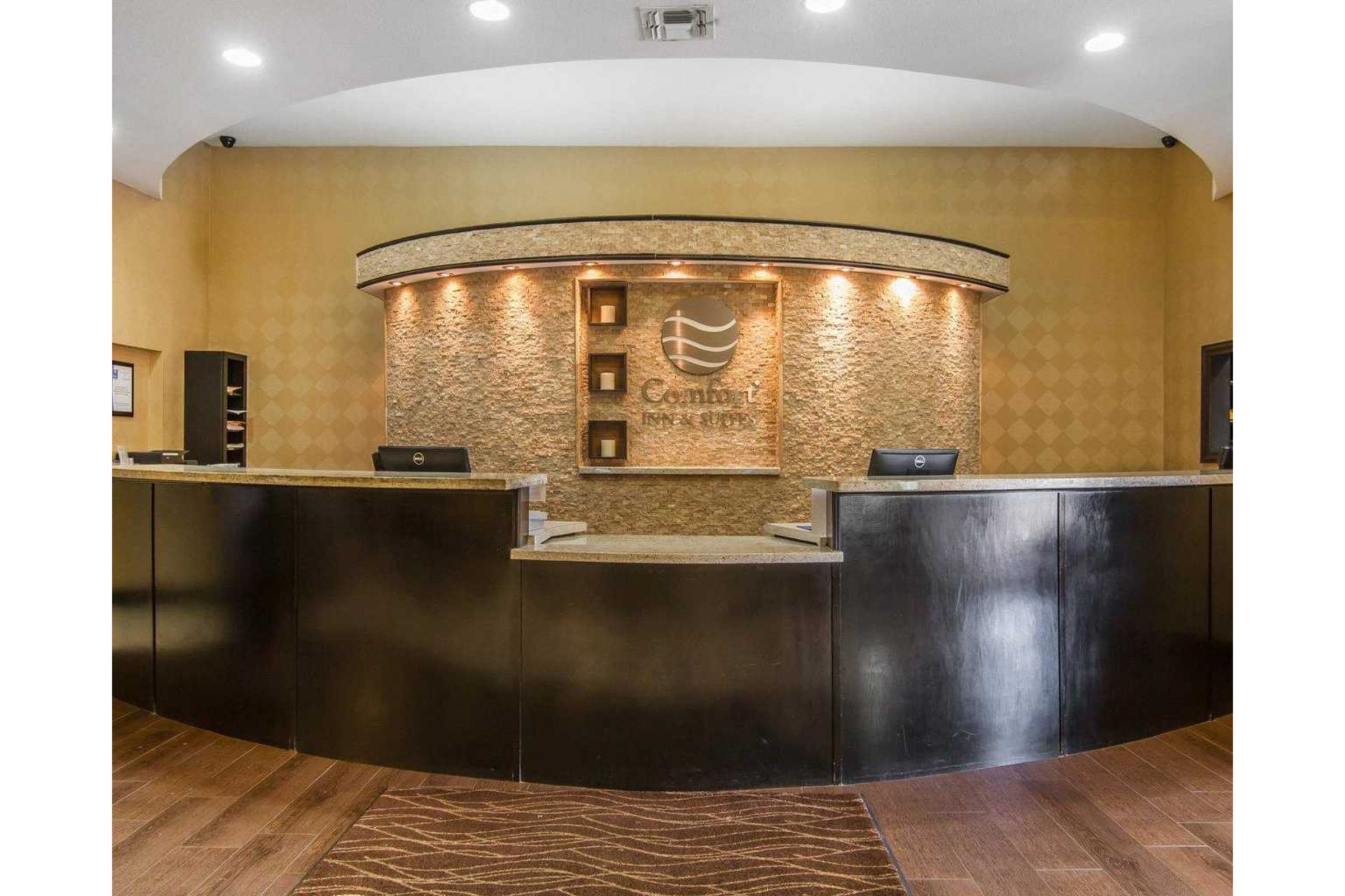 Red Roof Inn & Suites Longview
