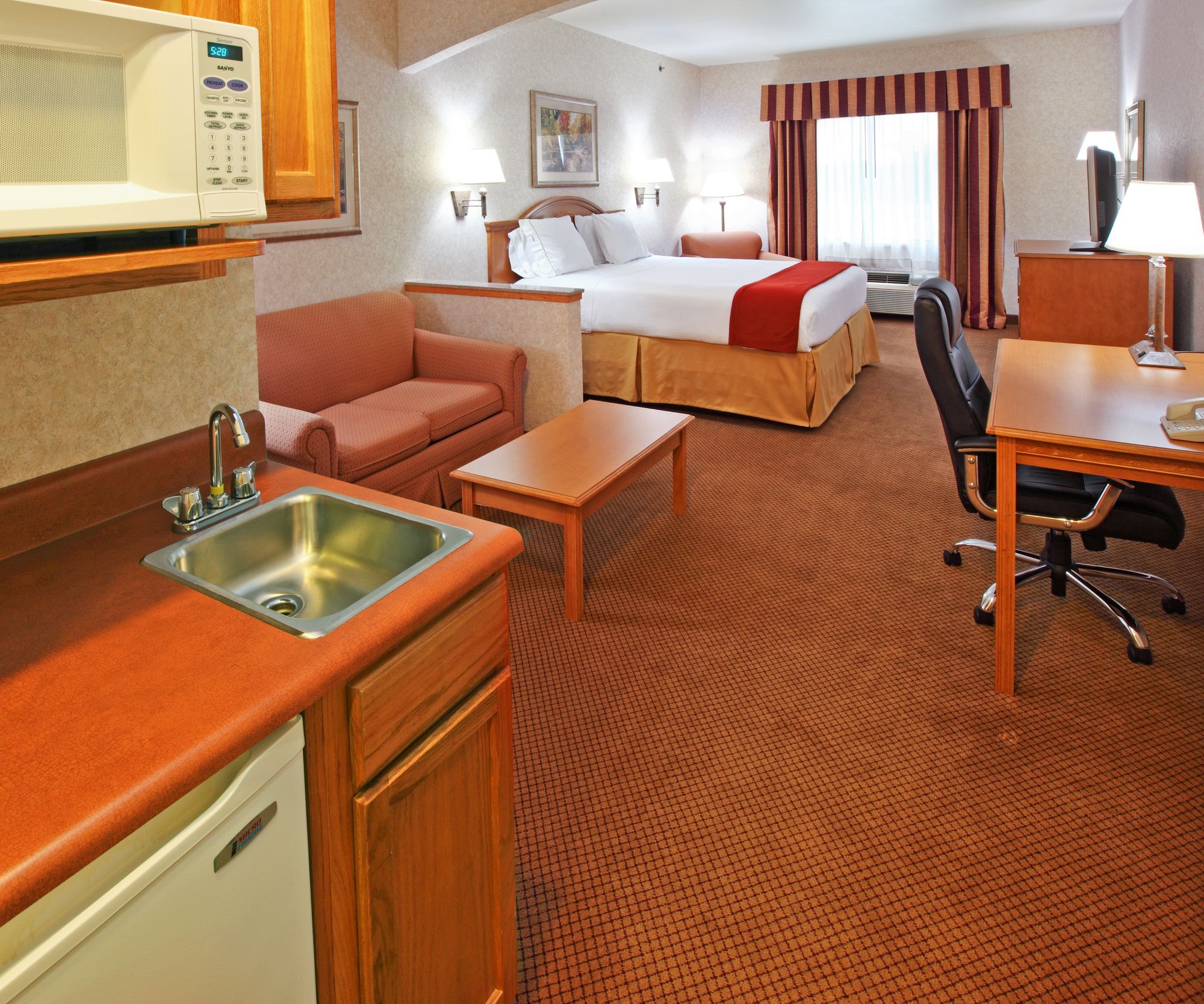 Holiday Inn Longview - North