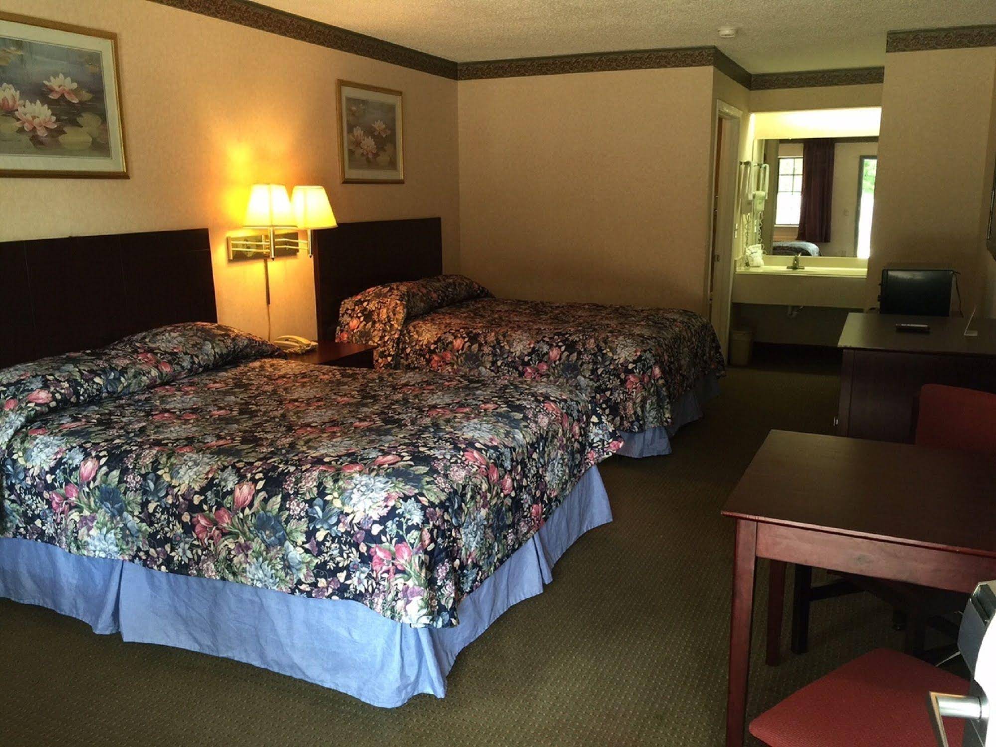 Majestic Inn