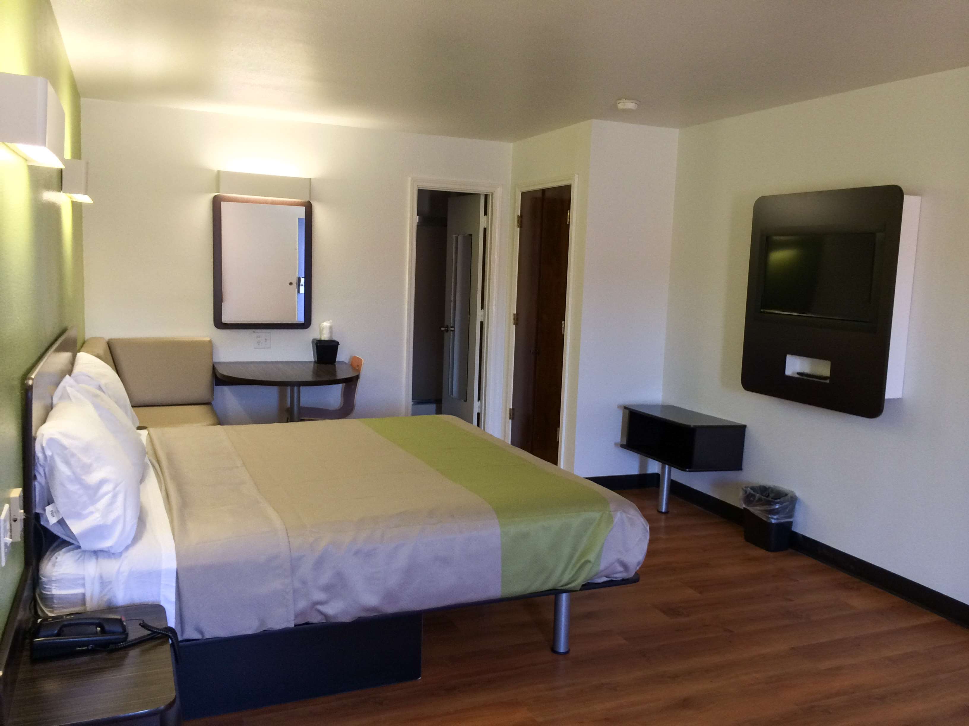 Motel 6 Longview - North