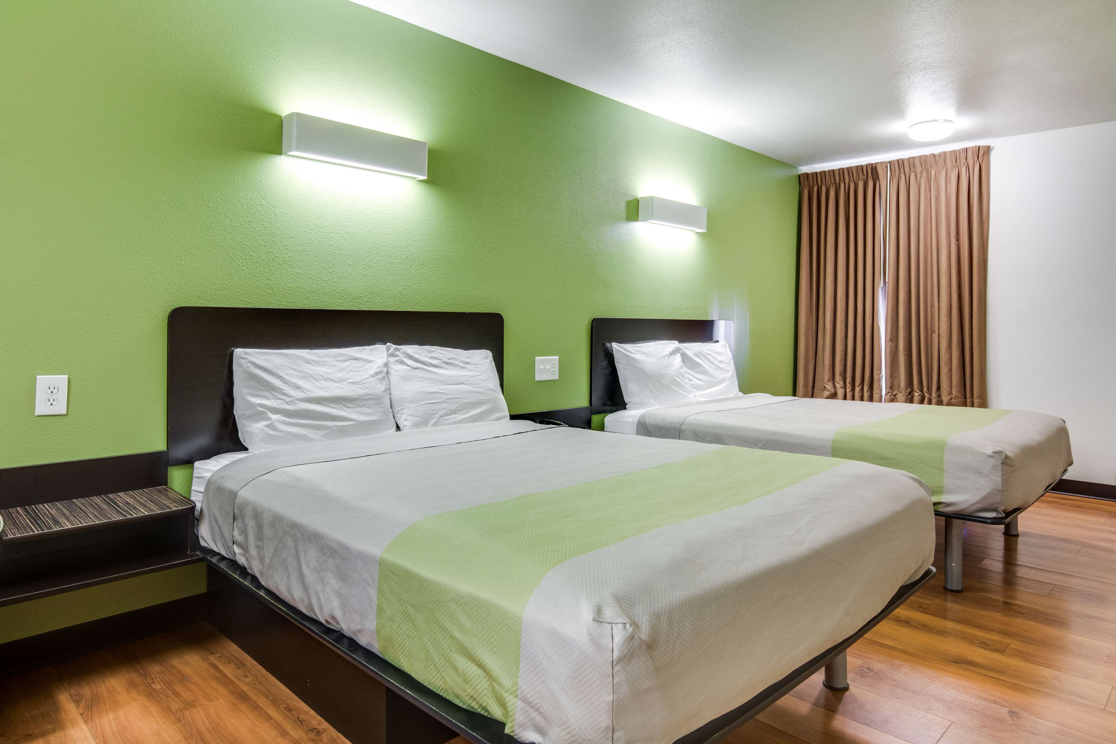 Motel 6 Longview - North