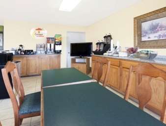 Arya Inn & Extended Stay