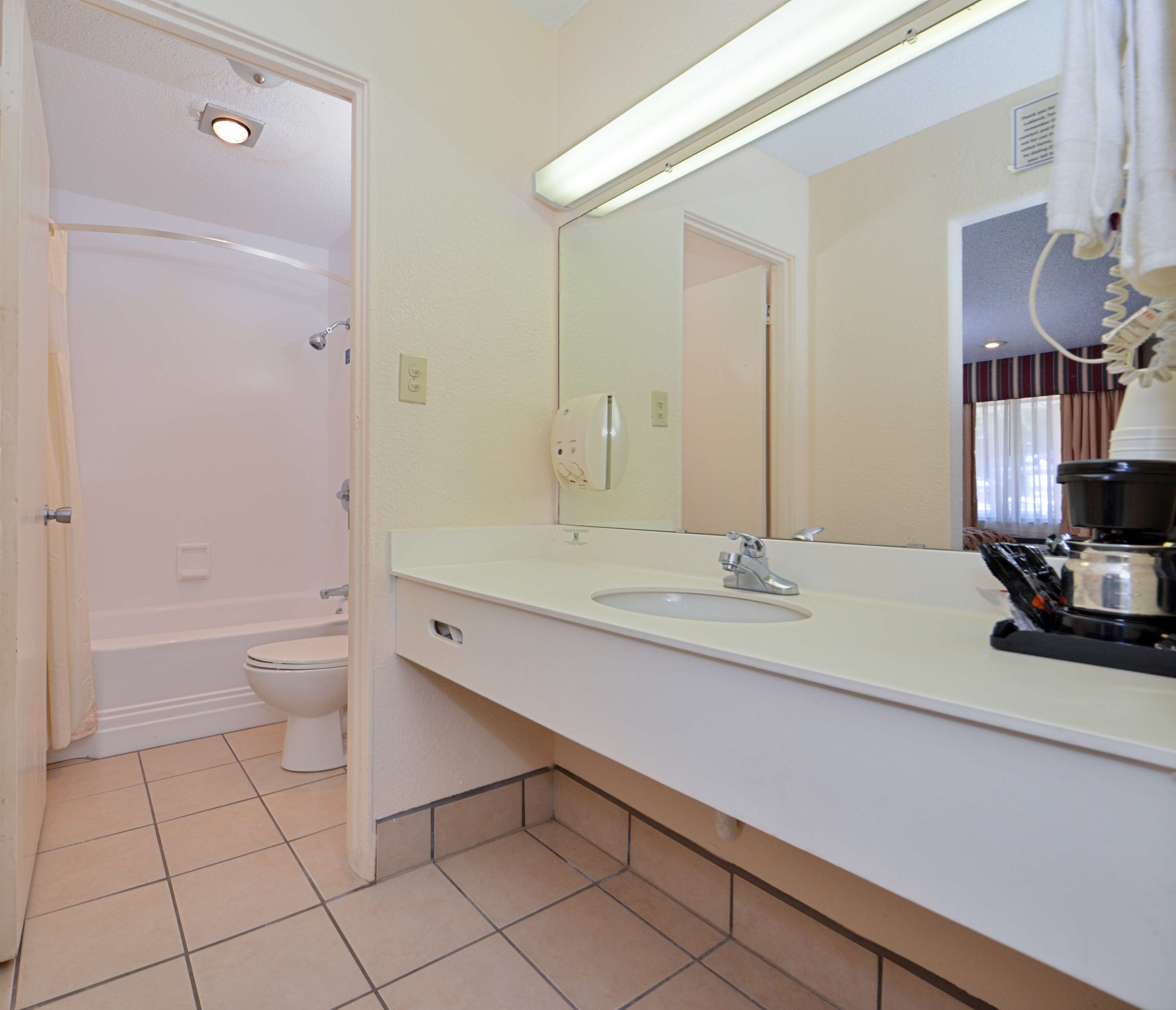 Americas Best Value Inn - Lubbock E