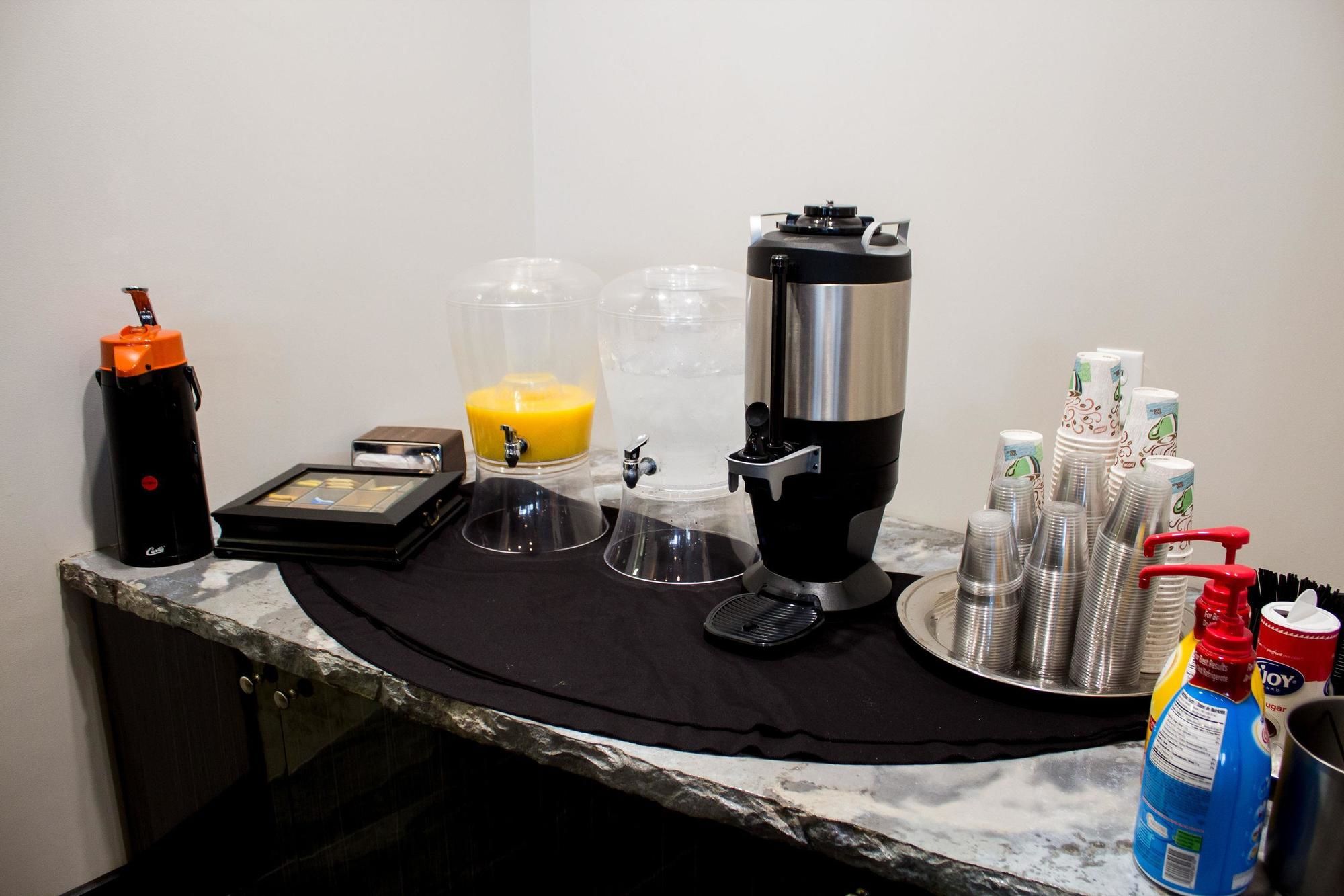 La Quinta Inn & Suites by Wyndham Lubbock Southwest