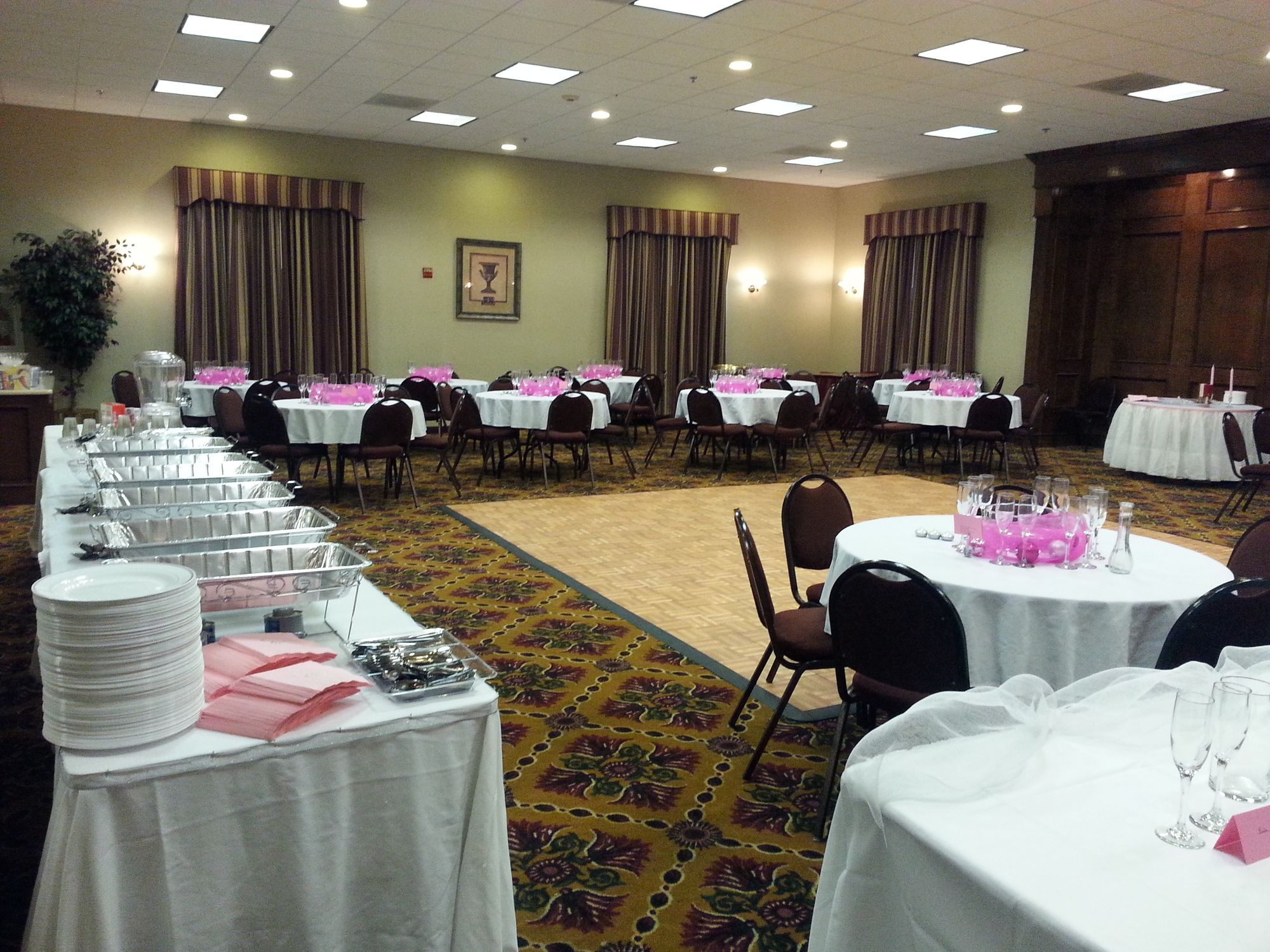 Ashmore Inn and Suites
