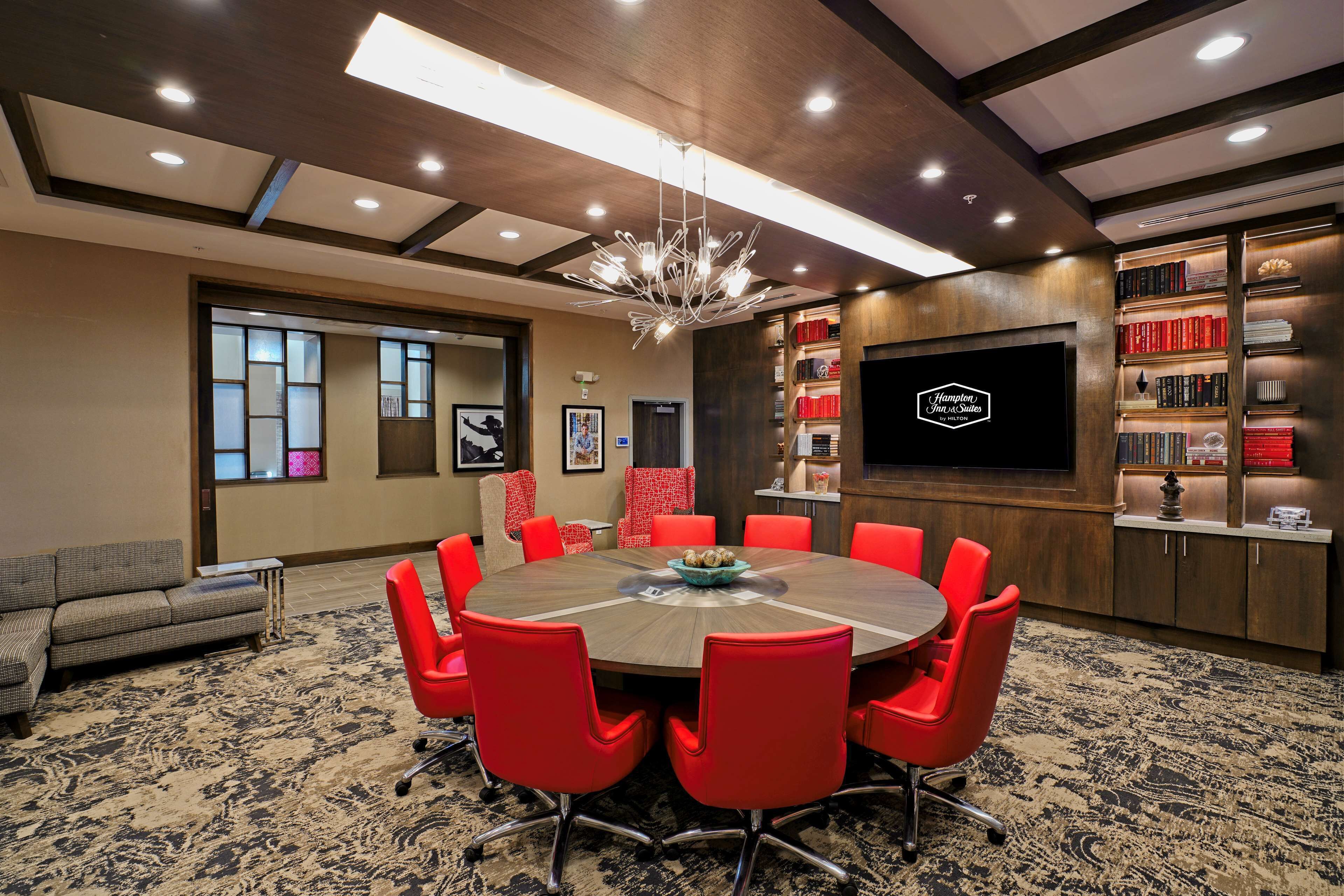 Hampton Inn & Suites Lubbock University