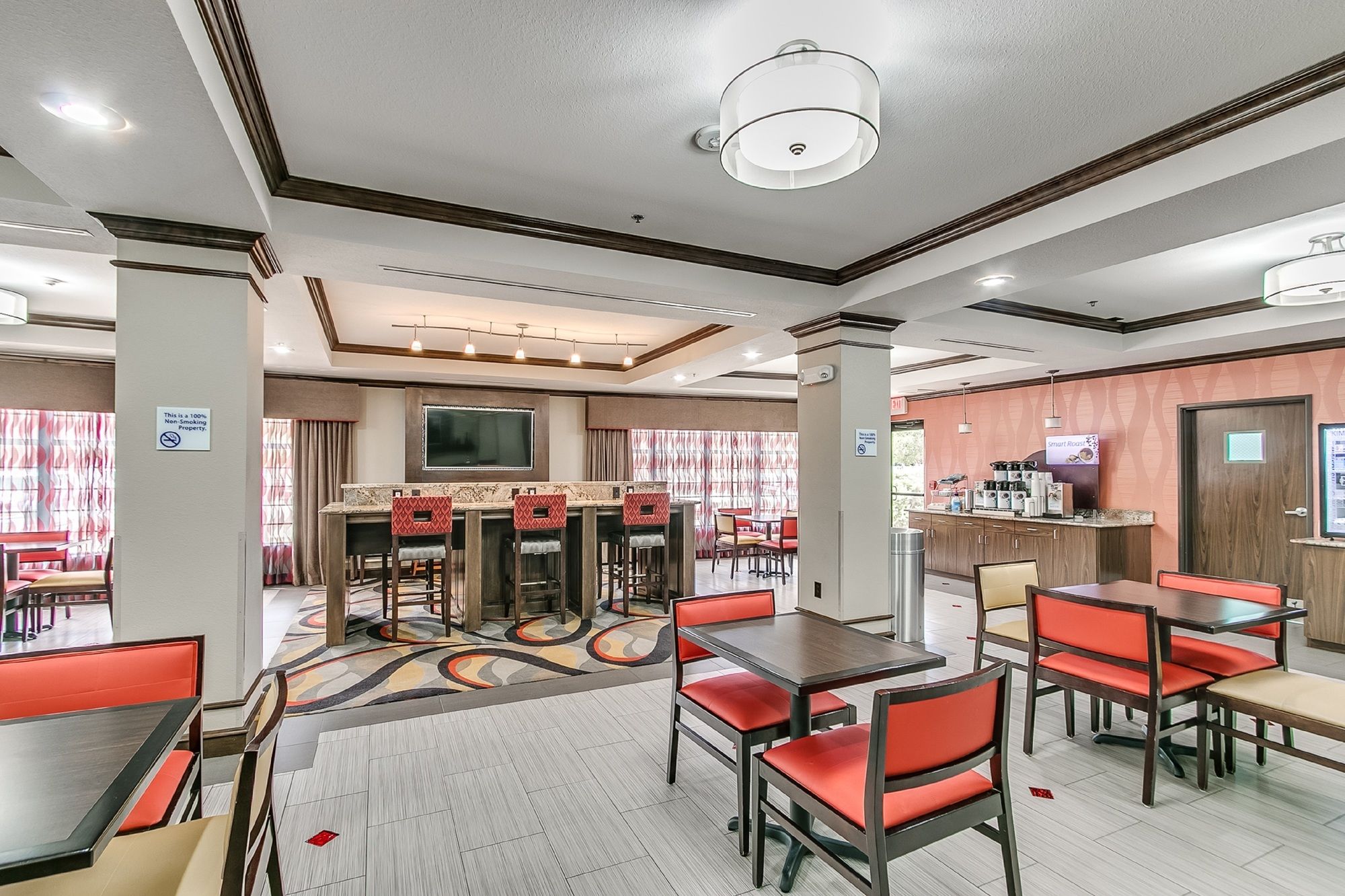 Holiday Inn Express & Suites South