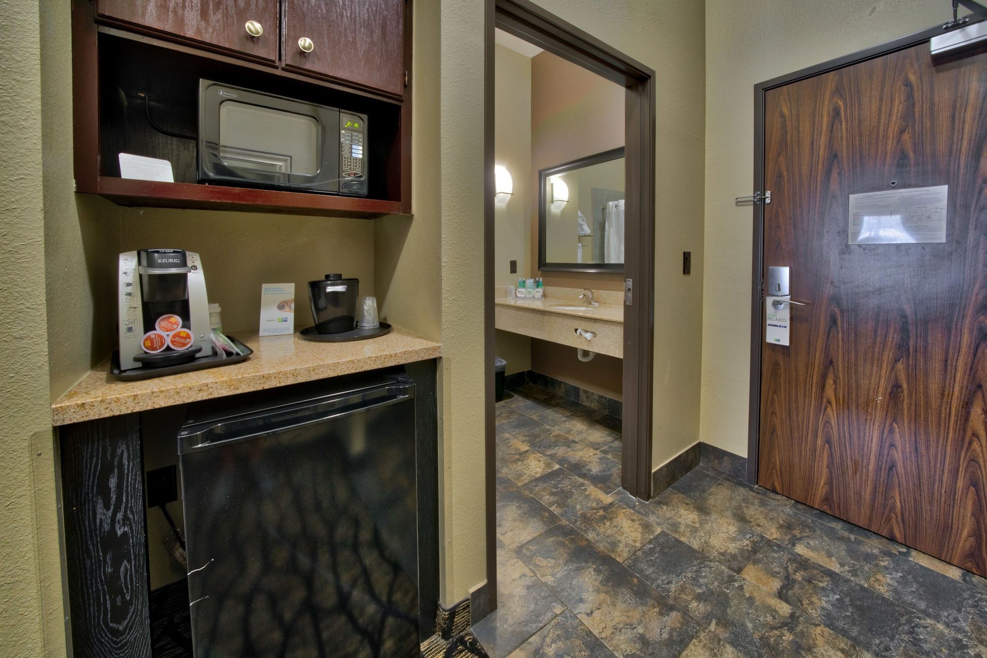 Holiday Inn Express & Suites South