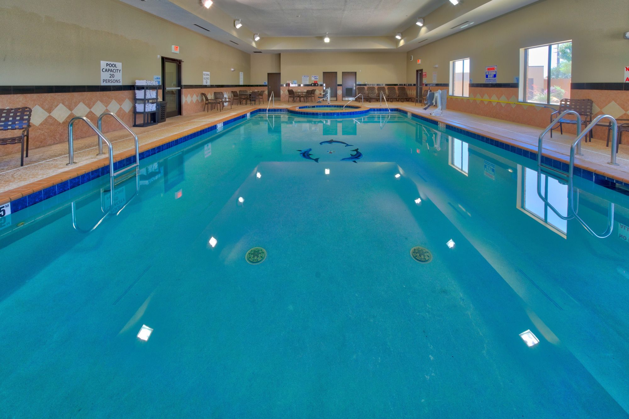 Holiday Inn Express & Suites South