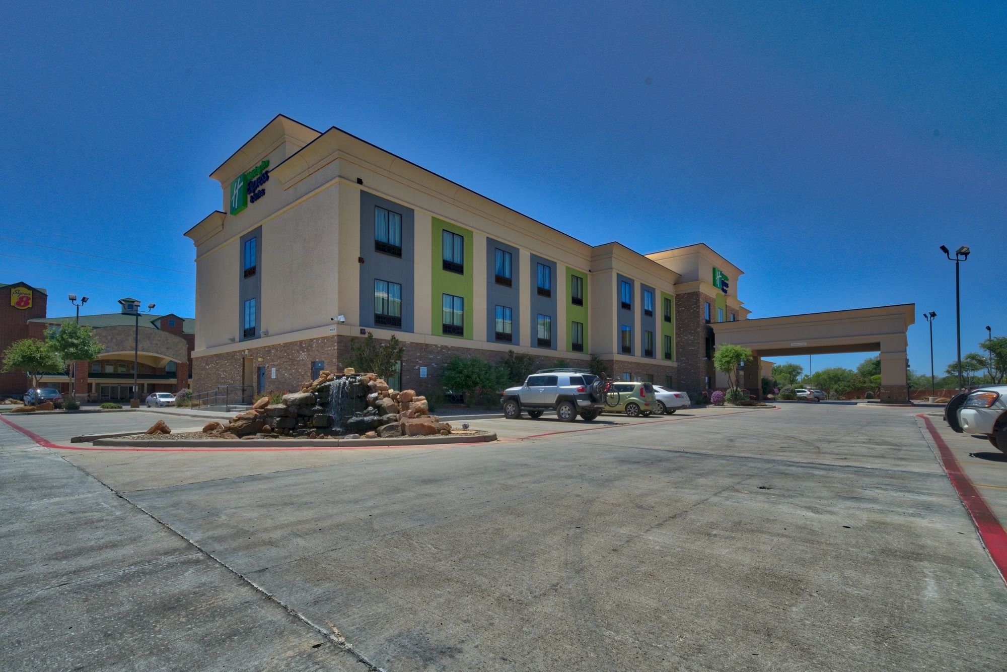 Holiday Inn Express & Suites South