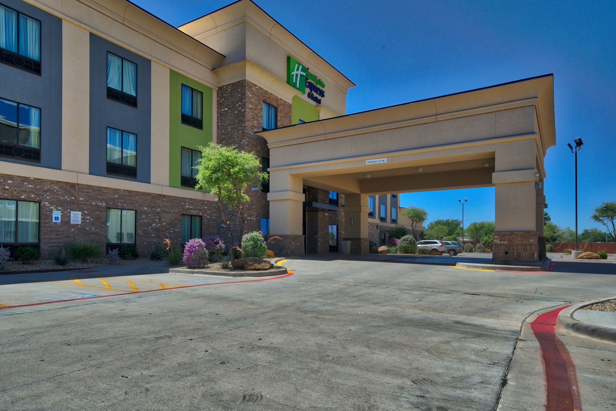 Holiday Inn Express & Suites South