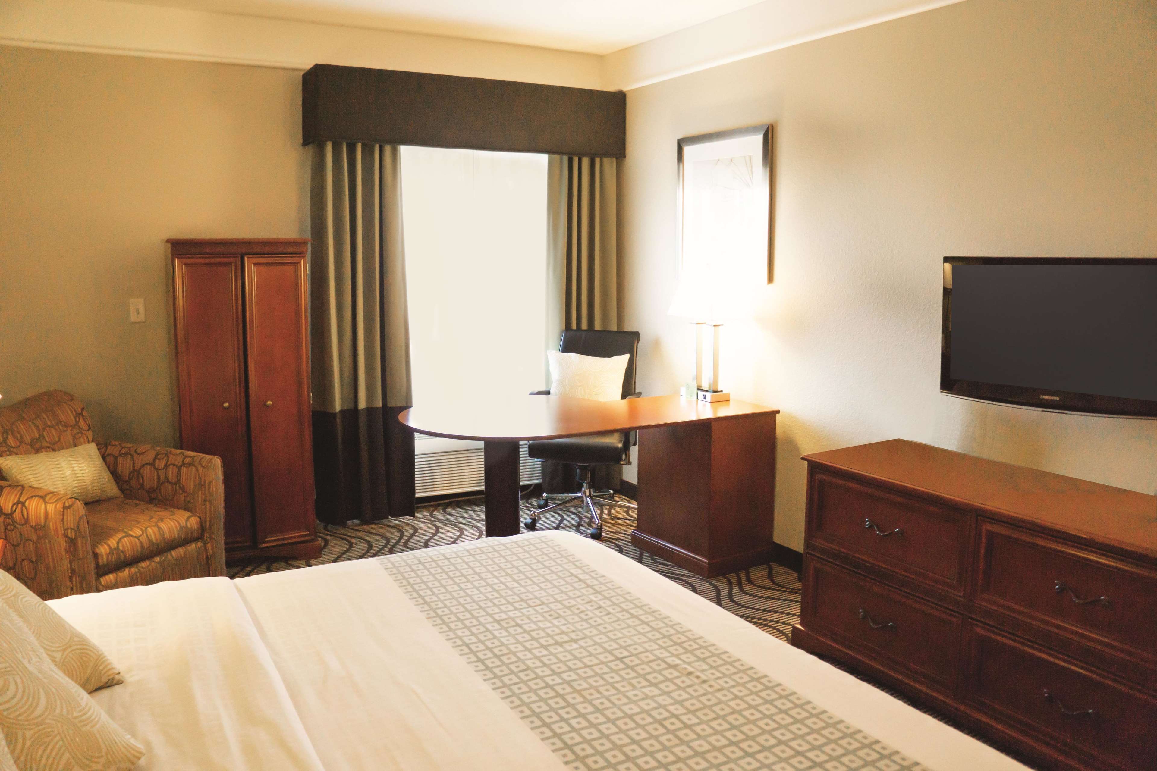 La Quinta Inn And Suites by Wyndham Lubbock North