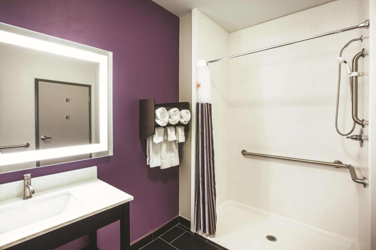 La Quinta Inn & Suites by Wyndham Lubbock South