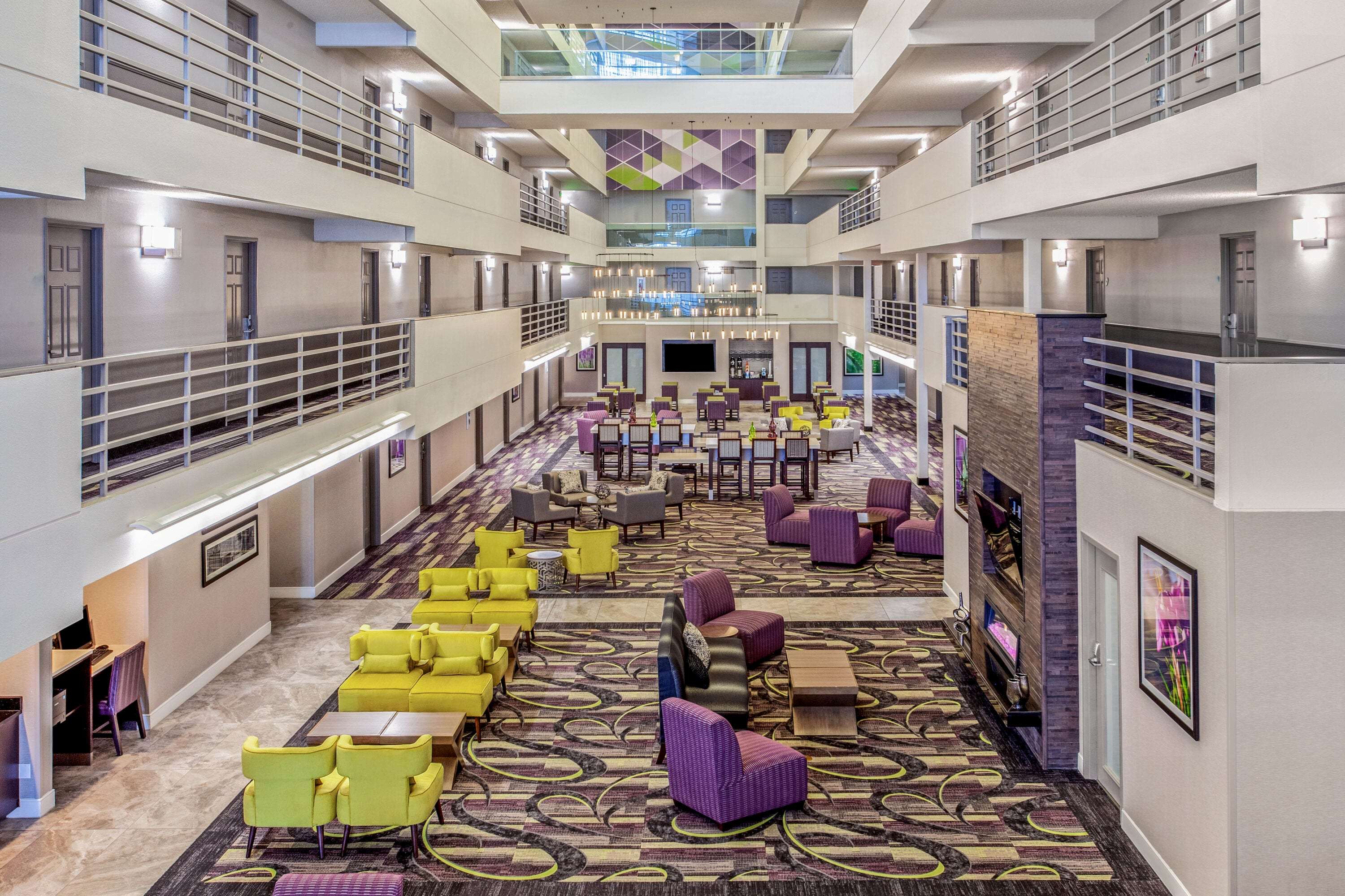 La Quinta Inn & Suites by Wyndham Lubbock West Medical Centr