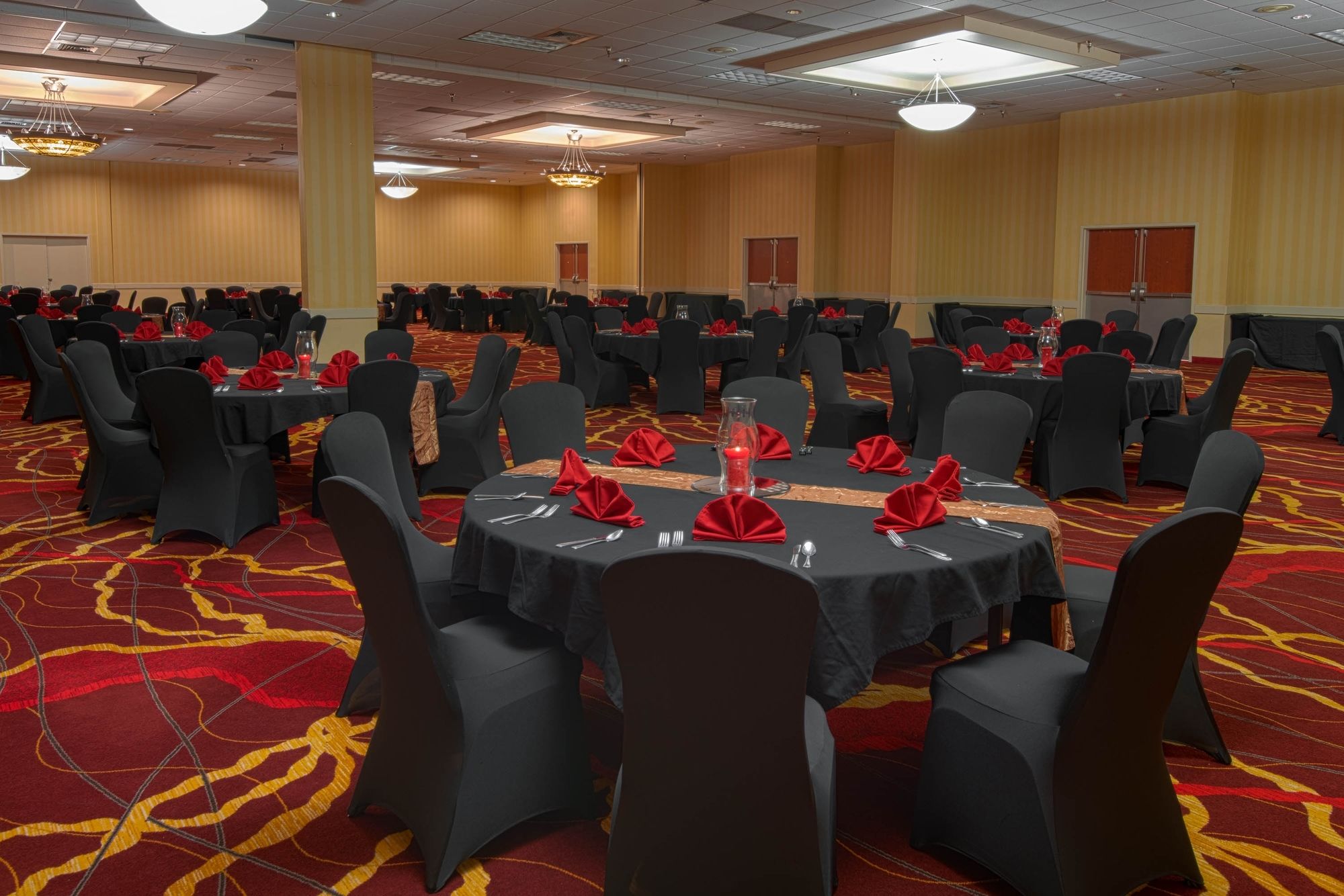 MCM Eleganté Hotel & Suites