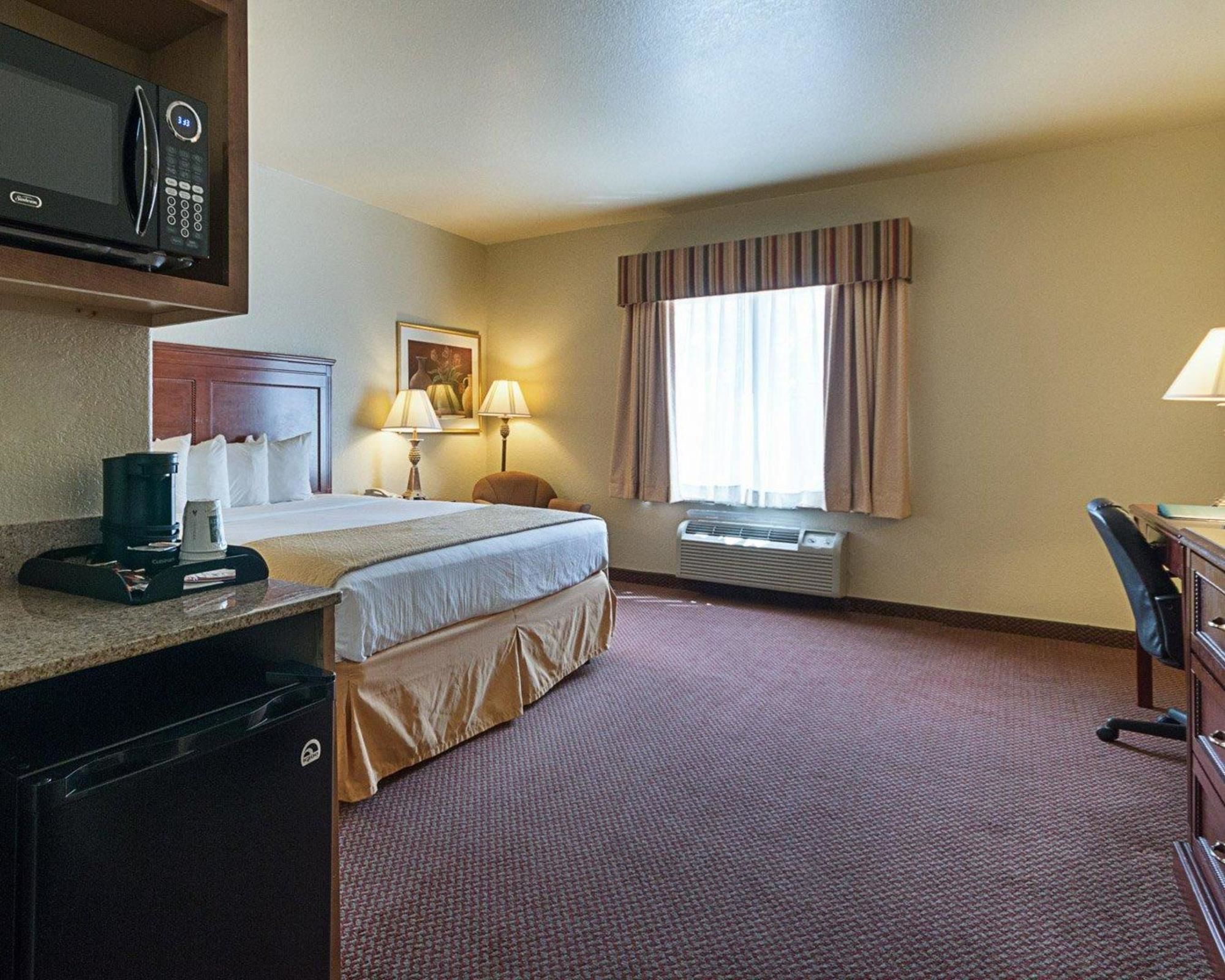 Comfort Inn & Suites