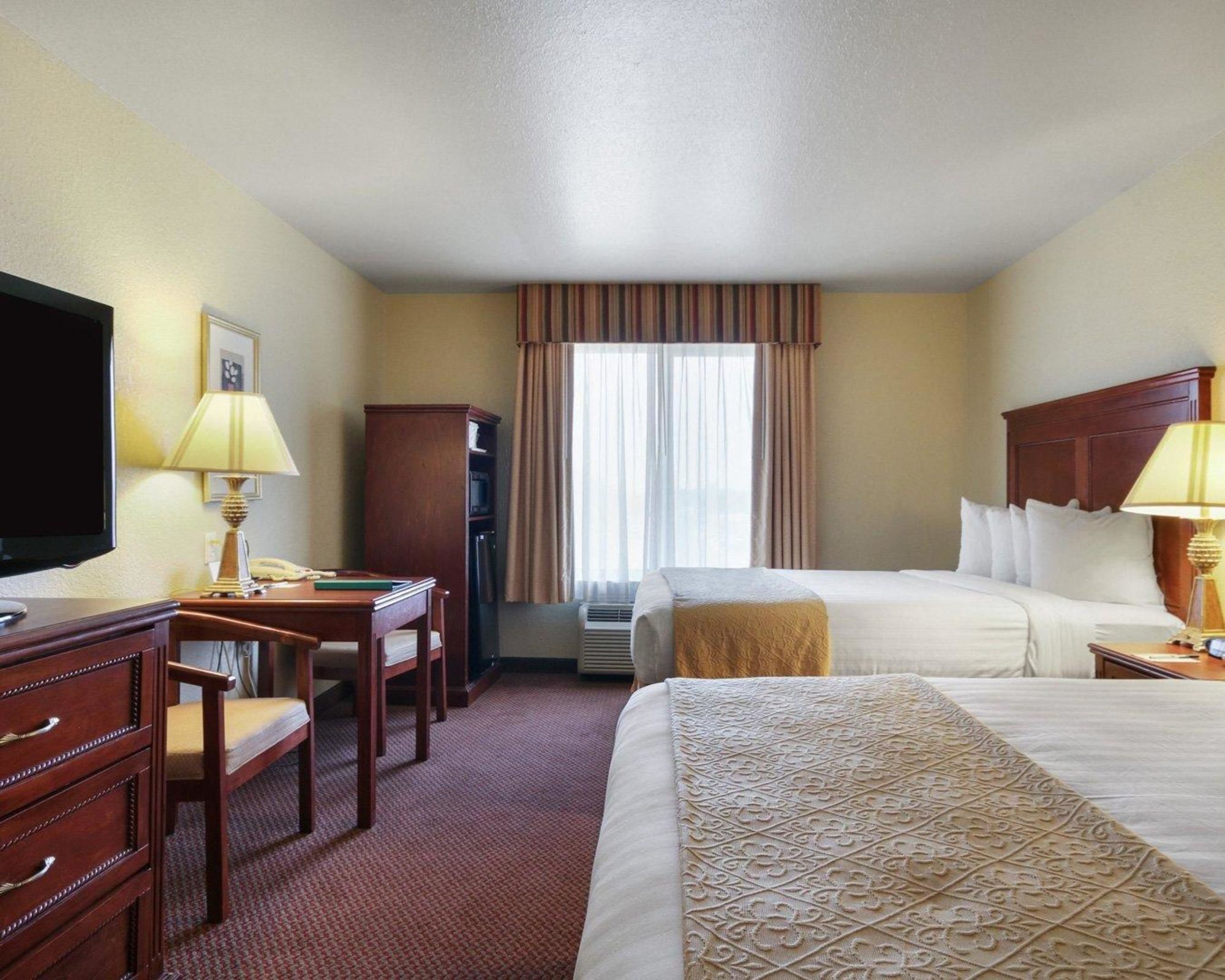 Comfort Inn & Suites