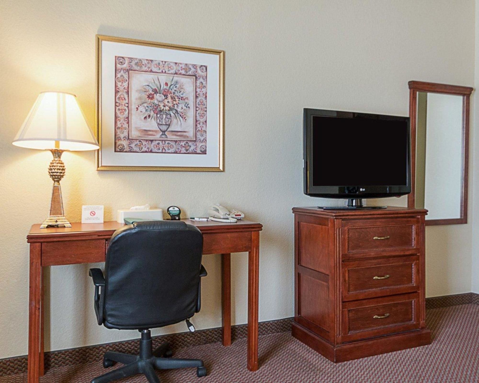 Comfort Inn & Suites