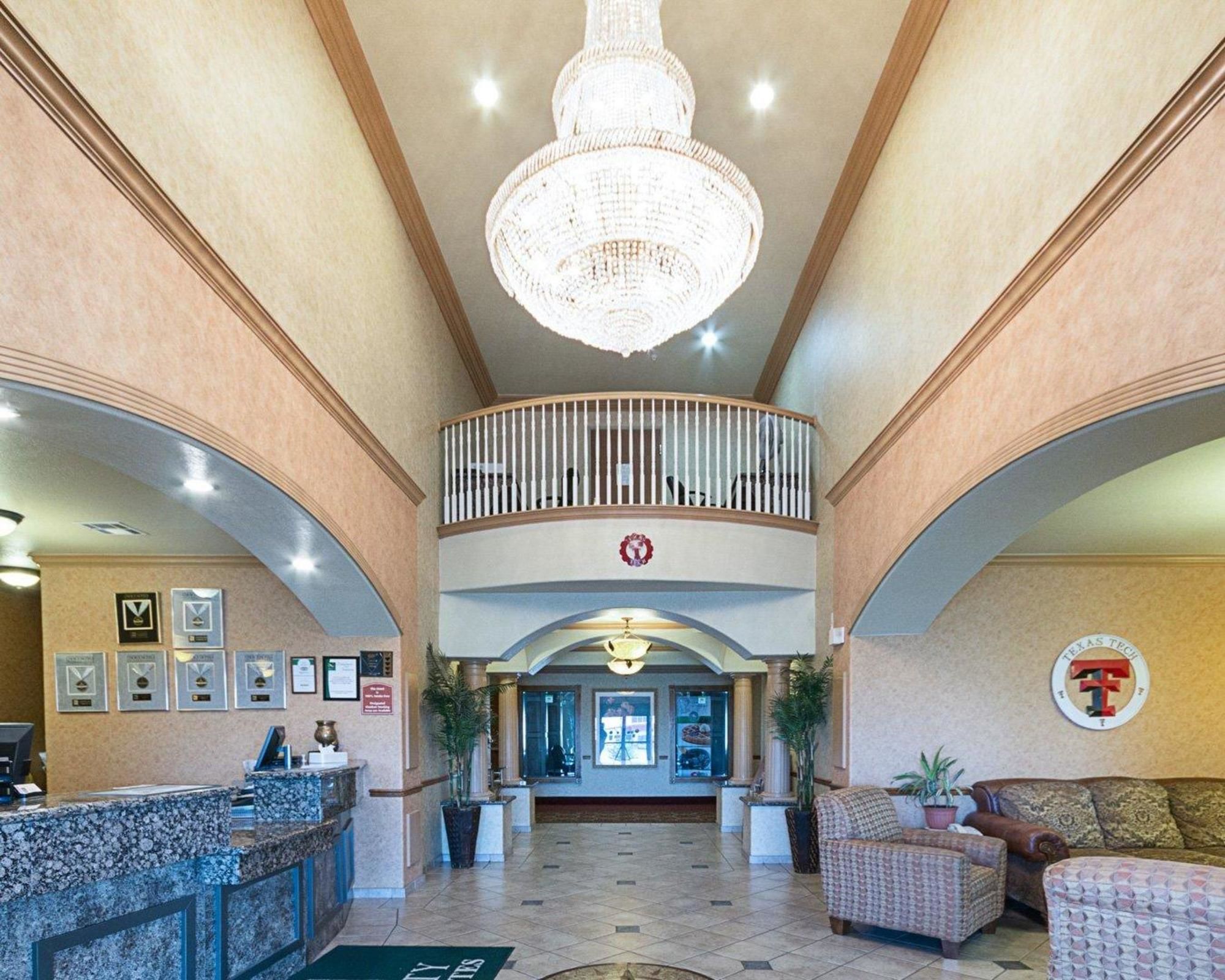 Comfort Inn & Suites