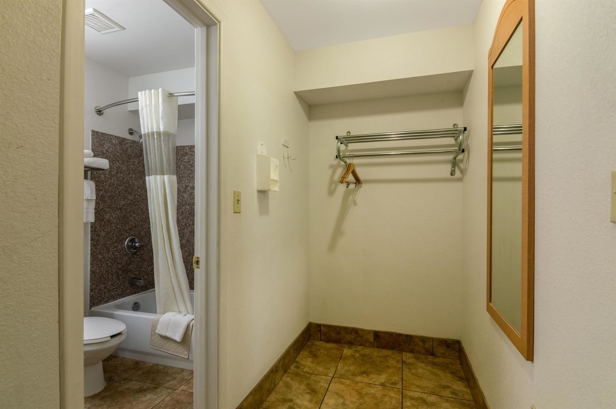 Studio 6 Lubbock Medical Center