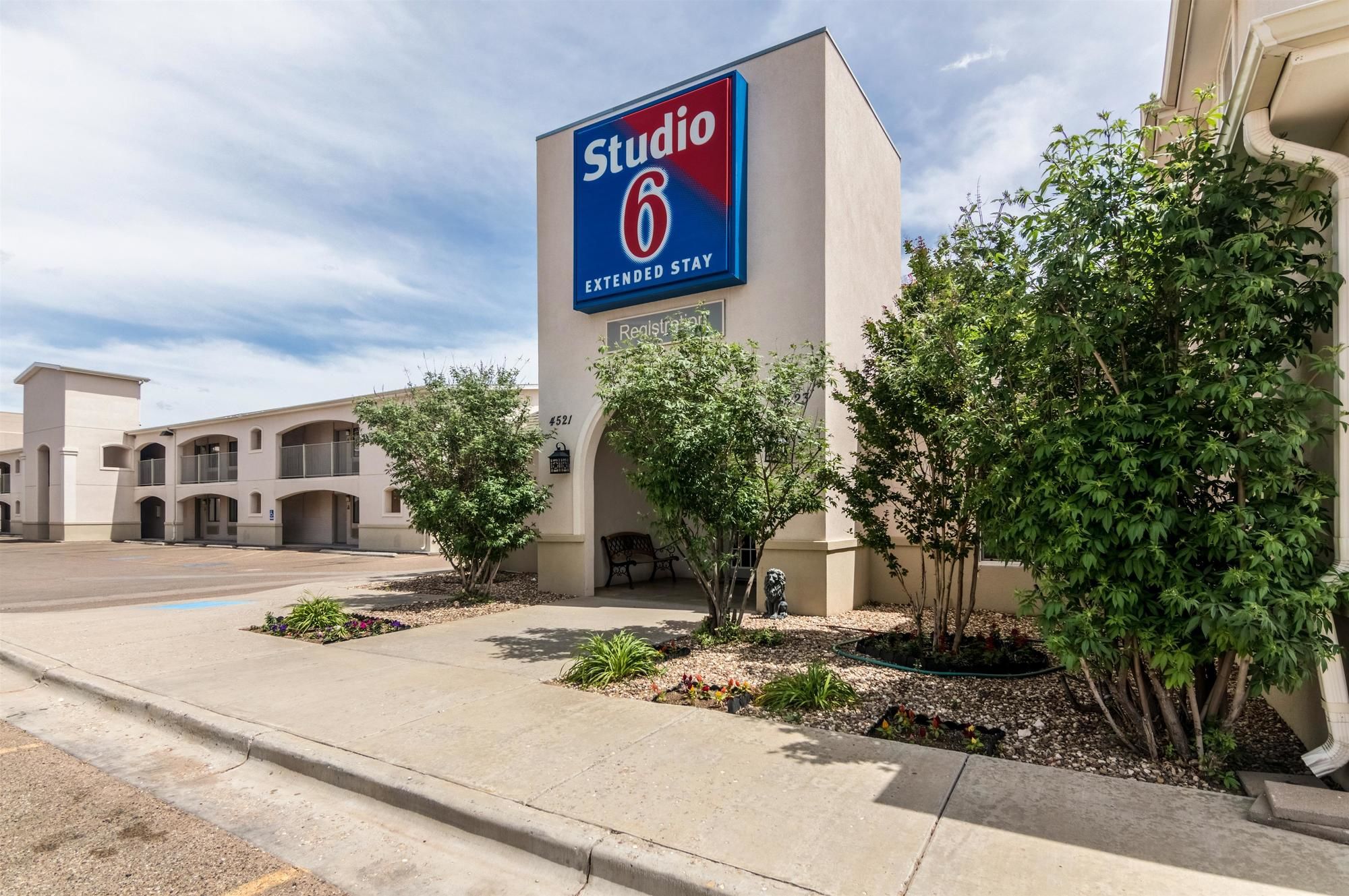 Studio 6 Lubbock Medical Center
