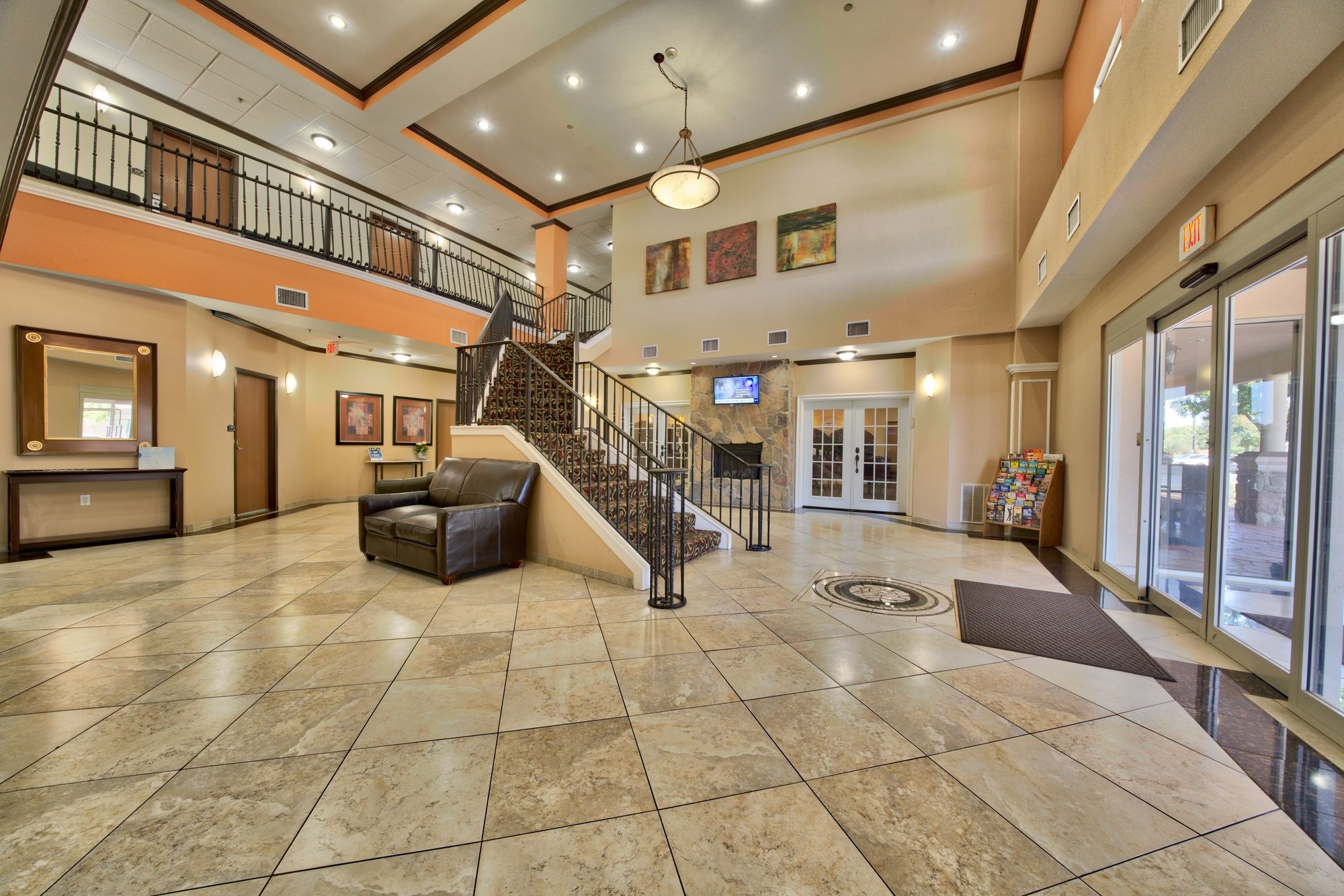 Comfort Inn & Suites