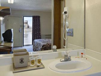 Super 8 by Wyndham Lubbock Civic Center North