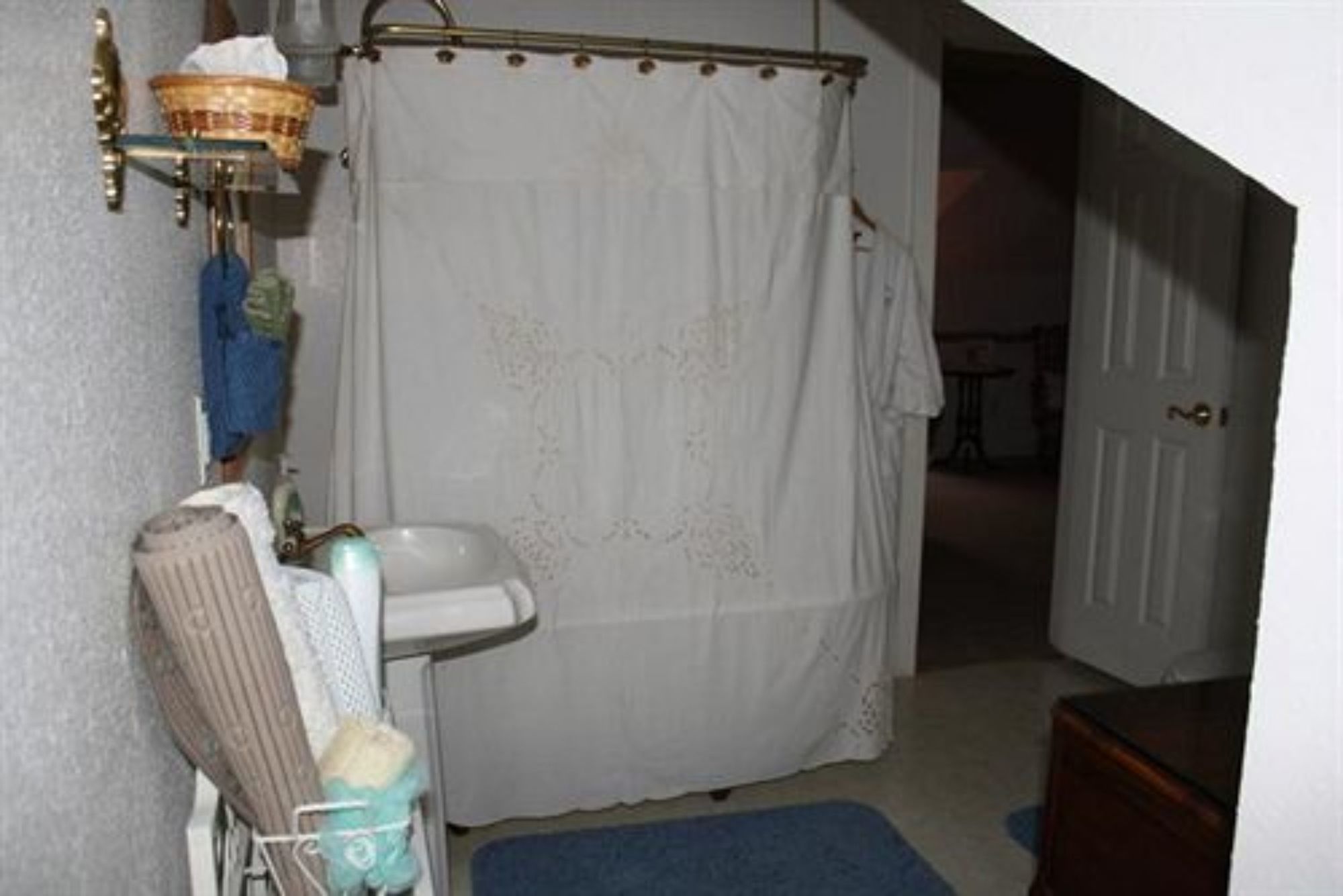 Woodrow House Bed & Breakfast