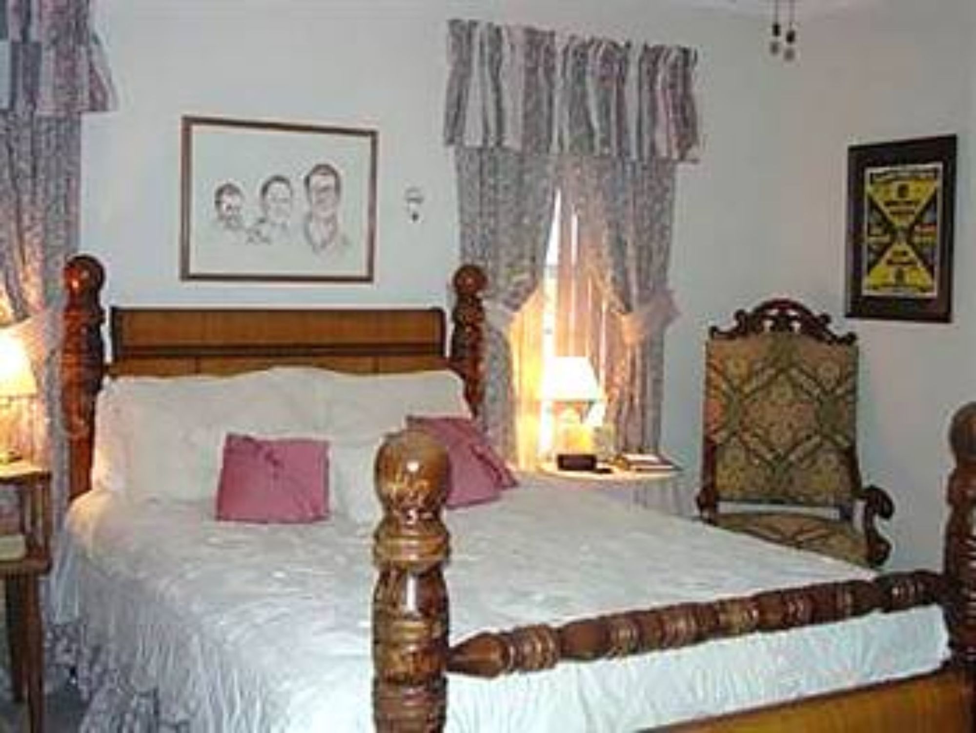 Woodrow House Bed & Breakfast