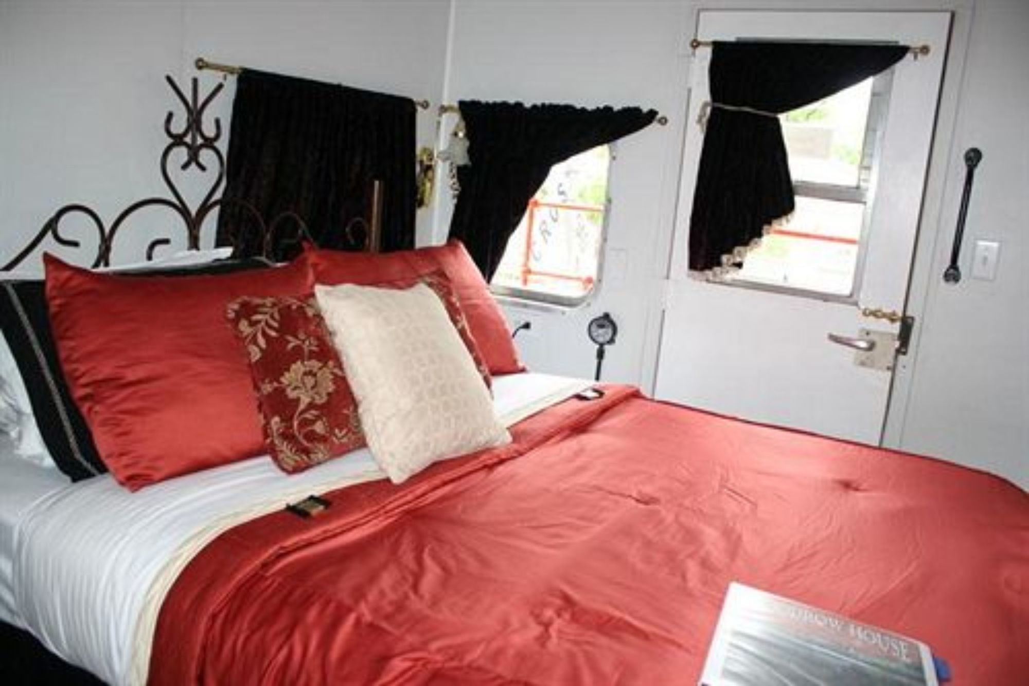 Woodrow House Bed & Breakfast