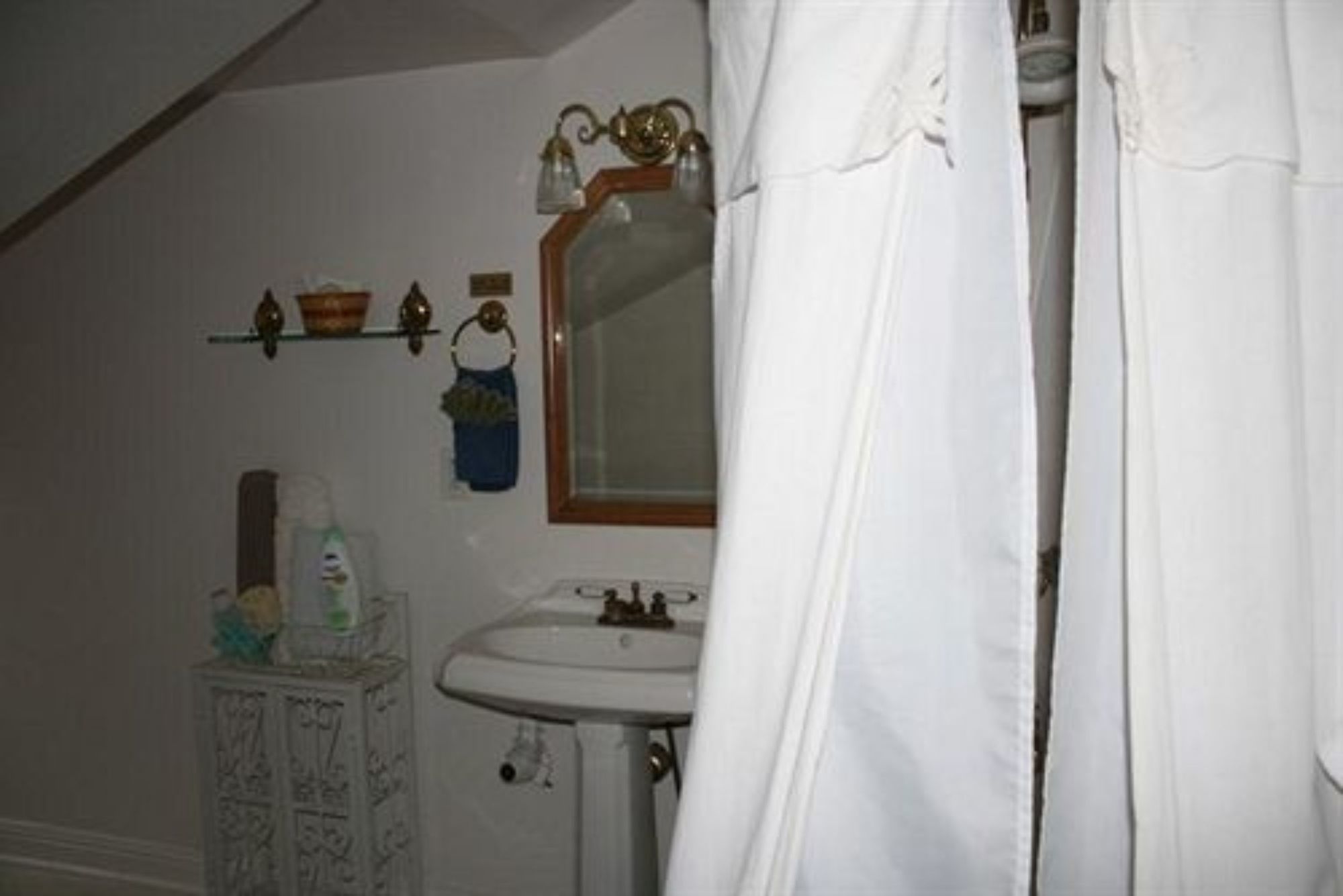 Woodrow House Bed & Breakfast