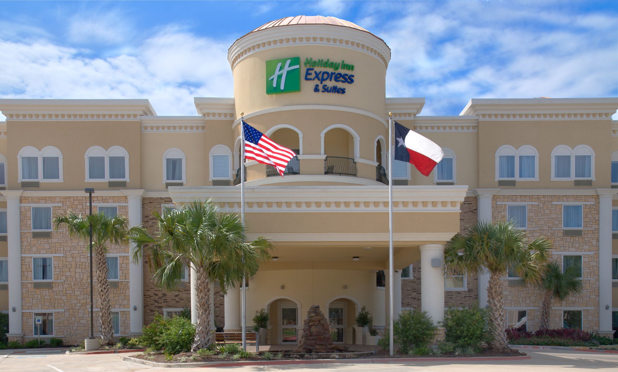 Holiday Inn Express & Suites Lufkin South