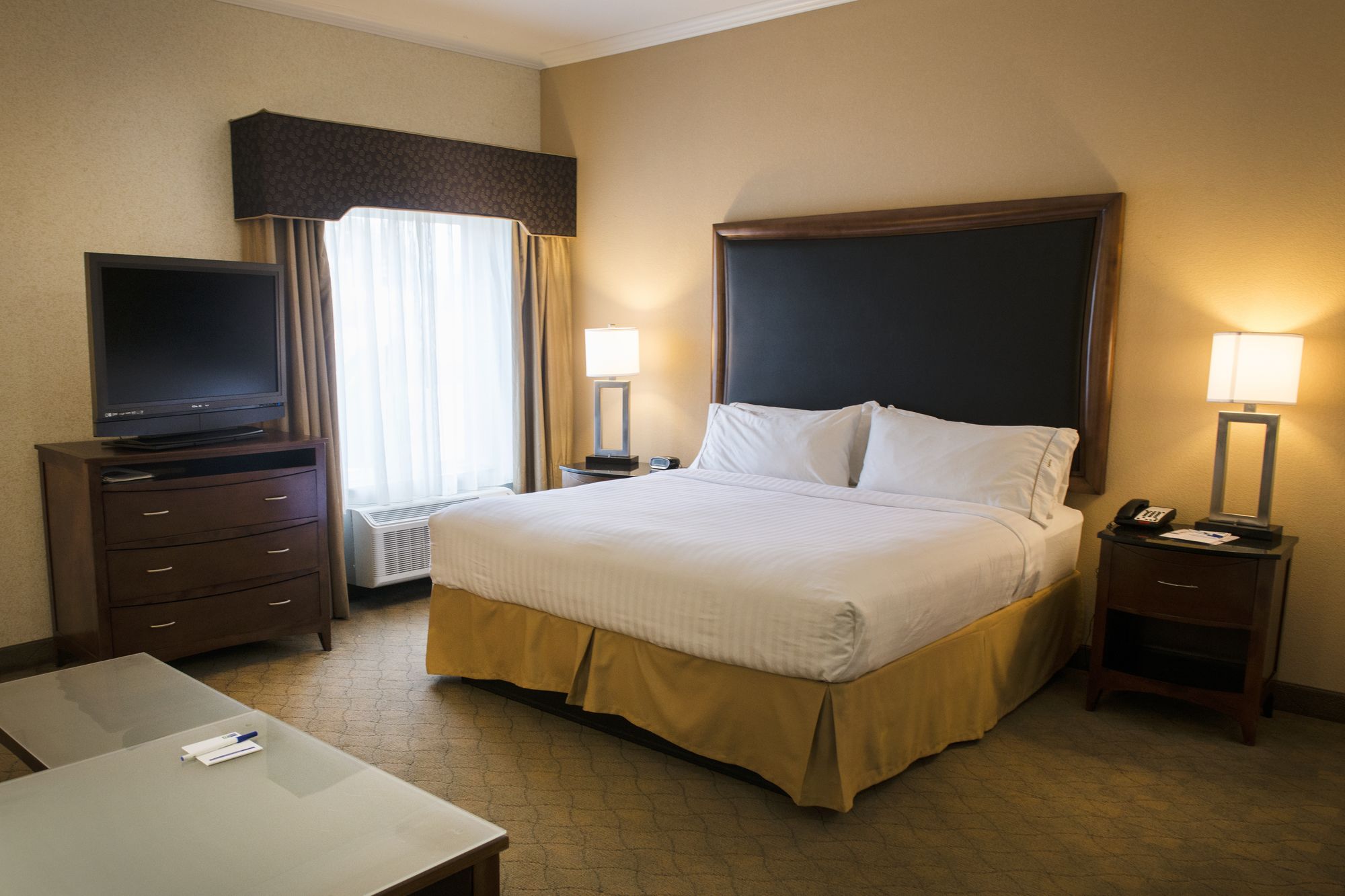 Holiday Inn Express & Suites Lufkin South