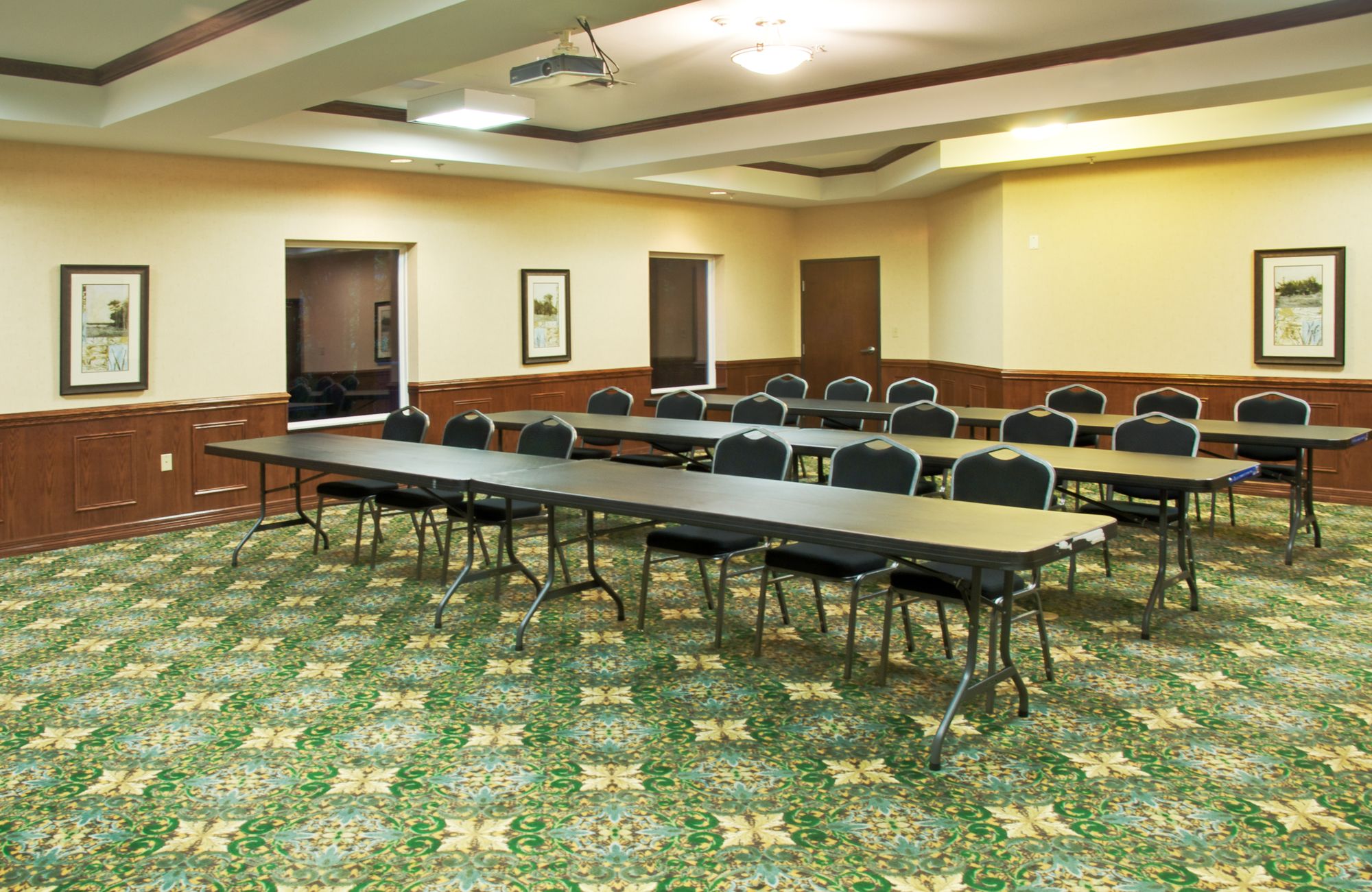 Holiday Inn Express & Suites Lufkin South