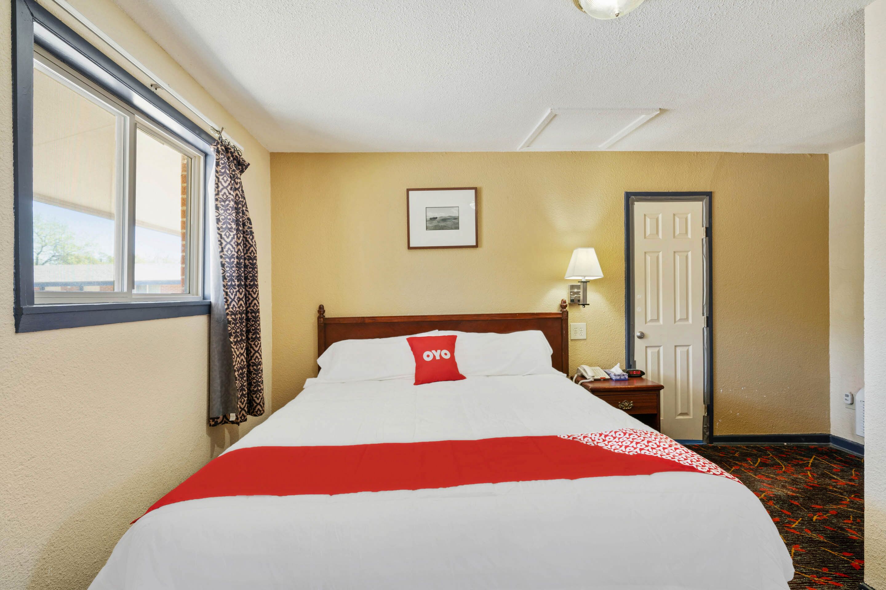 OYO Hotel Luling TX Downtown I-10/US-90