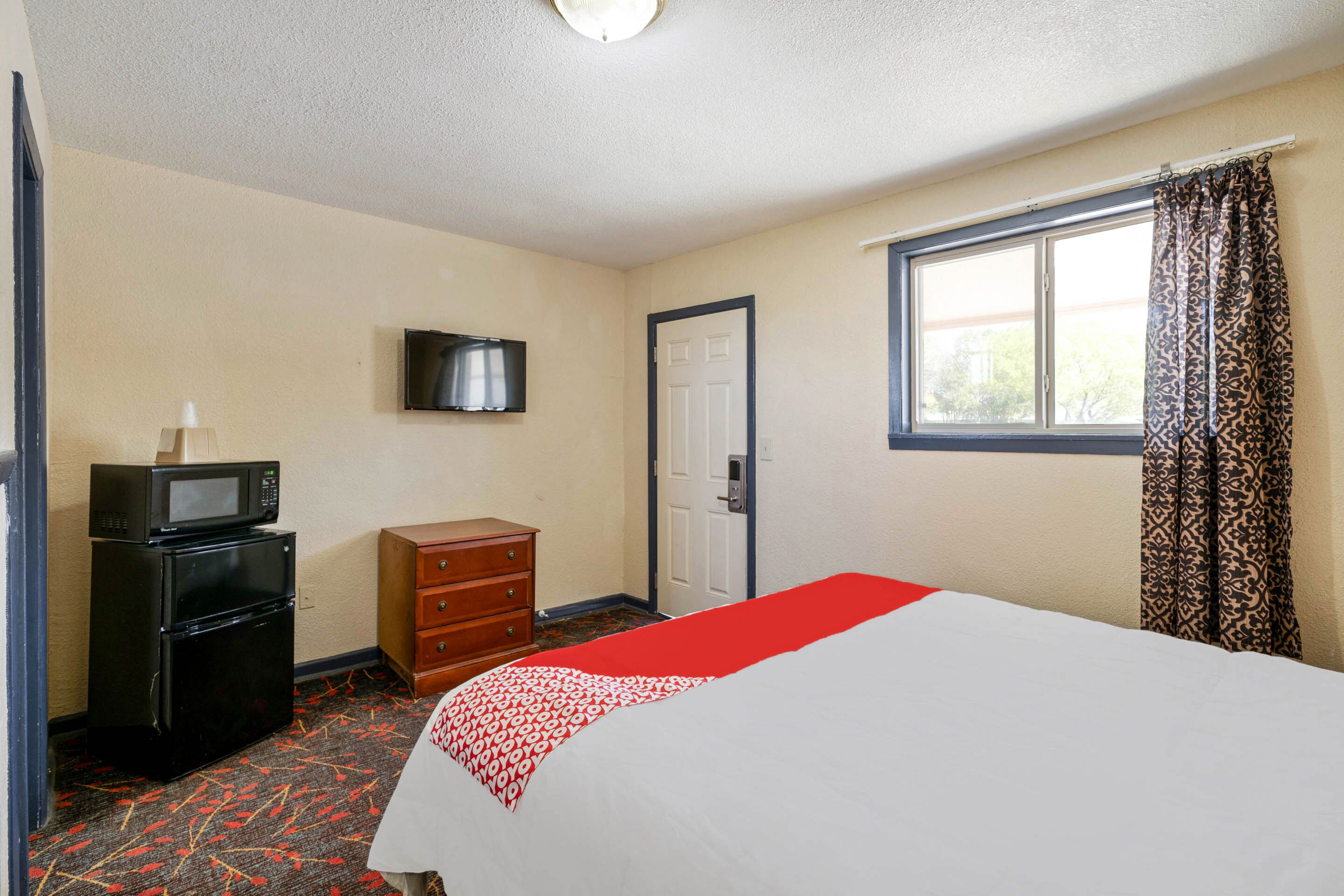 OYO Hotel Luling TX Downtown I-10/US-90