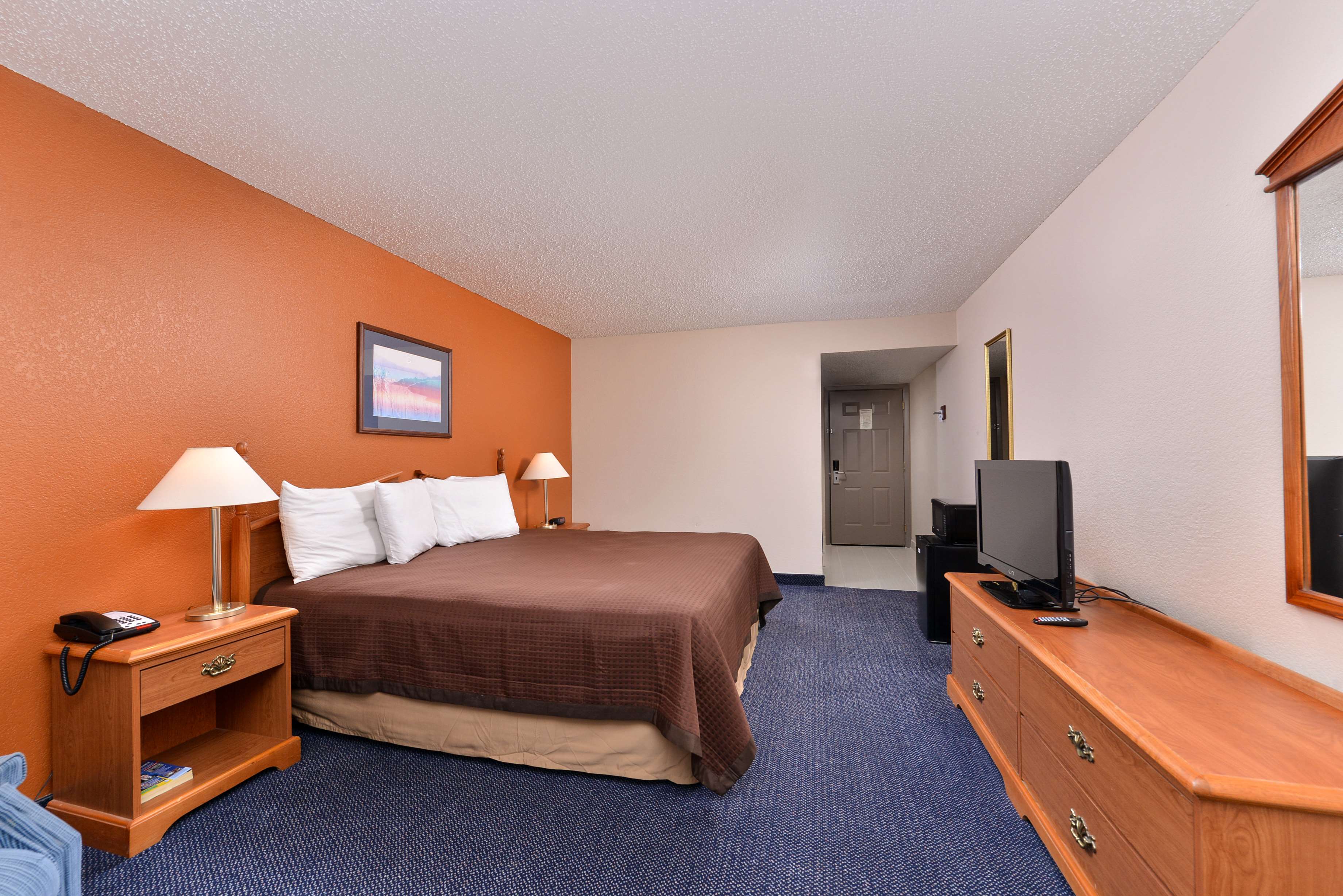 Red Roof Inn & Suites Austin East-Manor