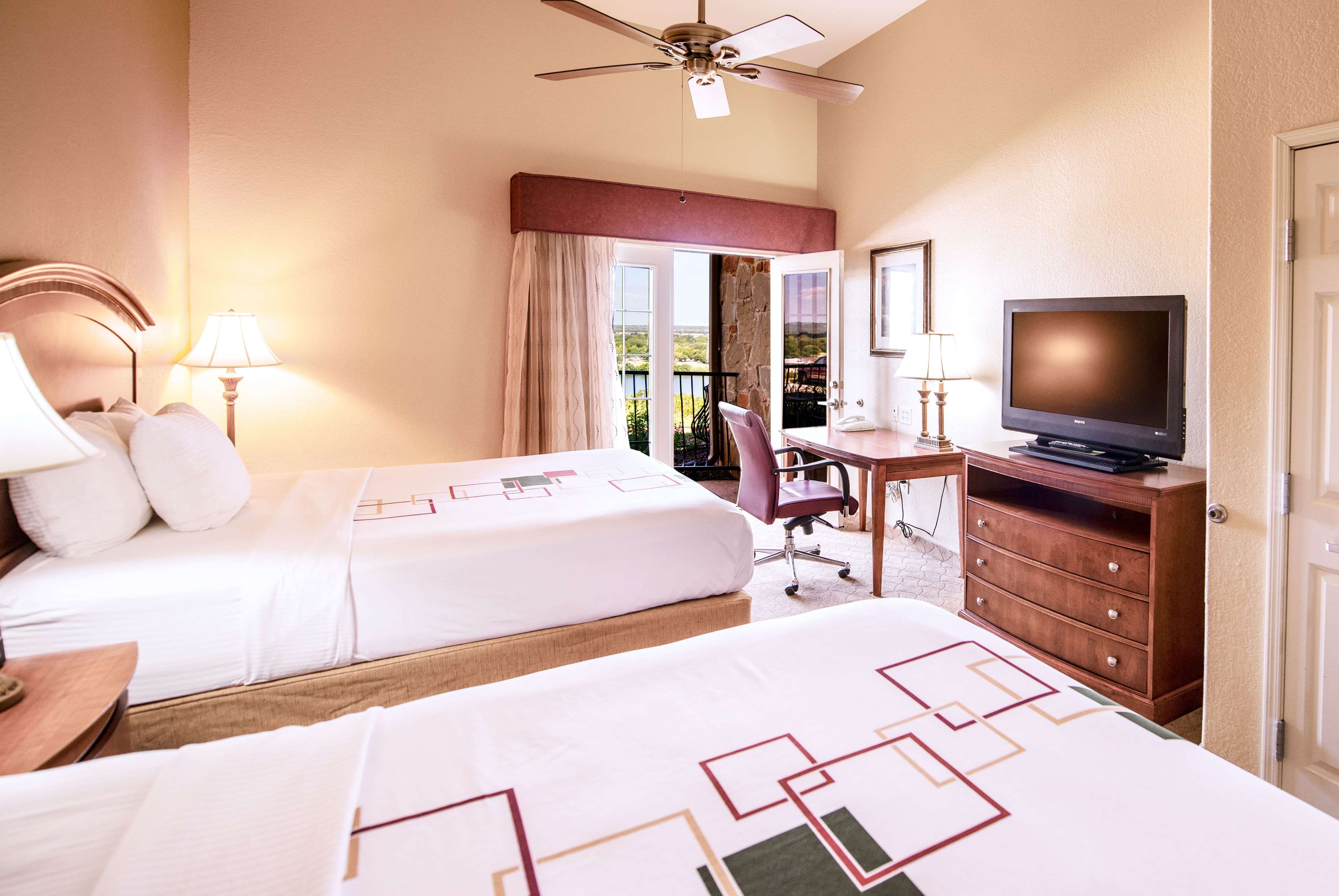 La Quinta Inn & Suites by Wyndham Marble Falls