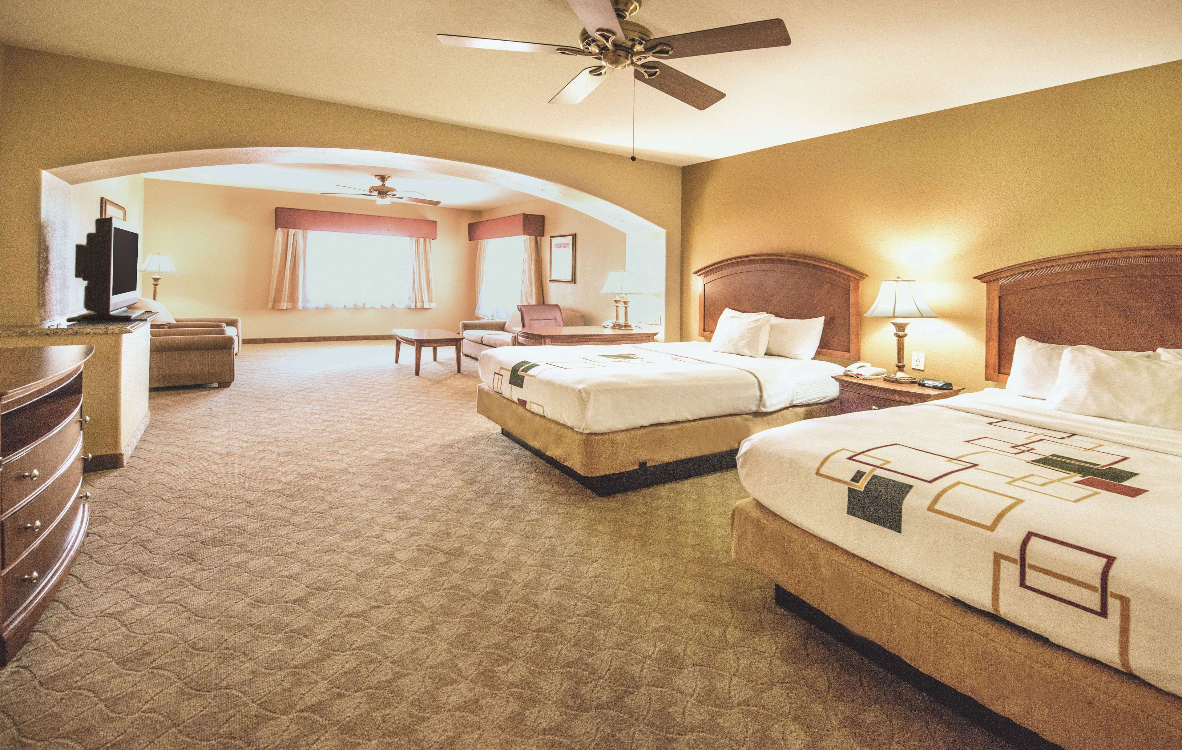 La Quinta Inn & Suites by Wyndham Marble Falls