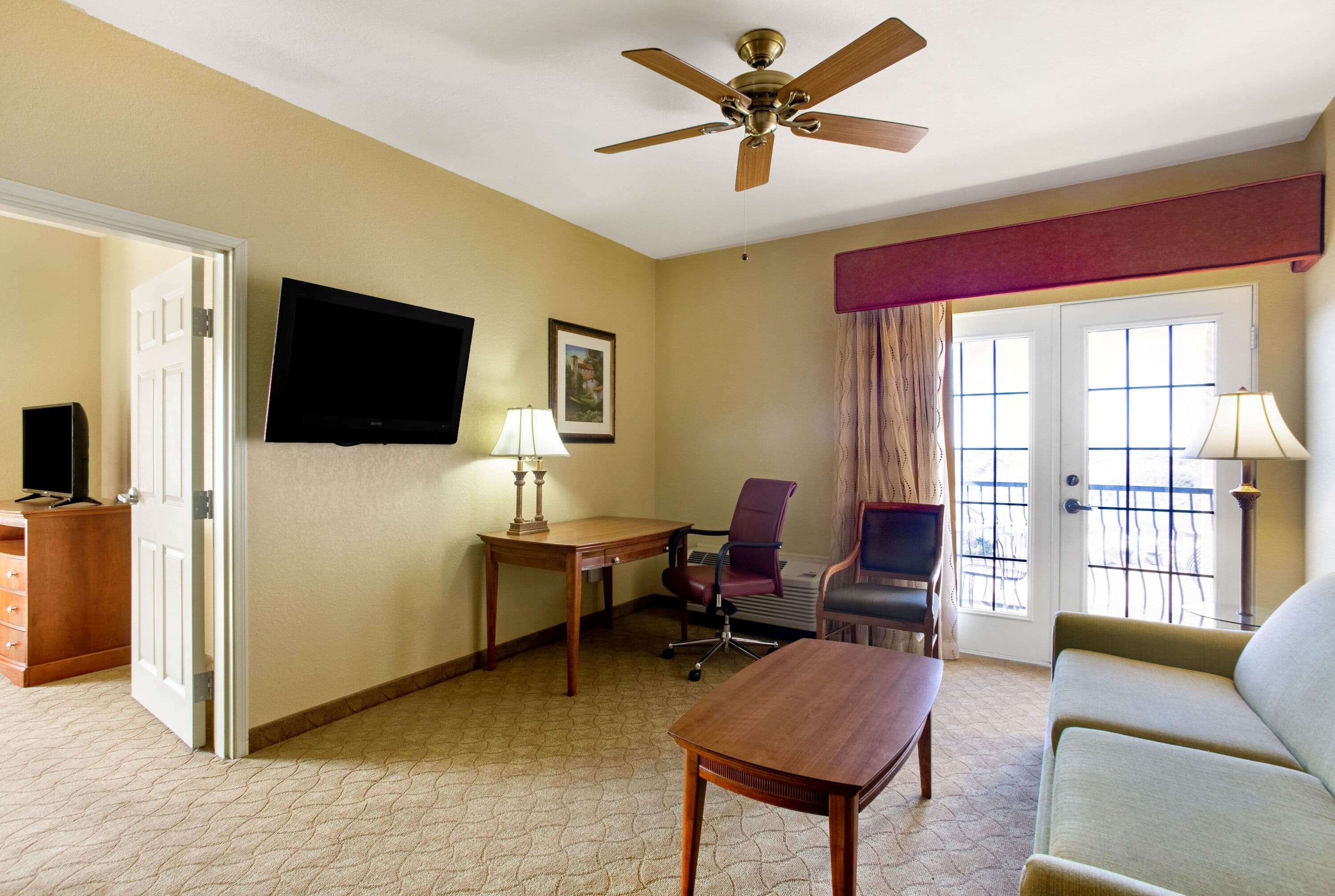 La Quinta Inn & Suites by Wyndham Marble Falls
