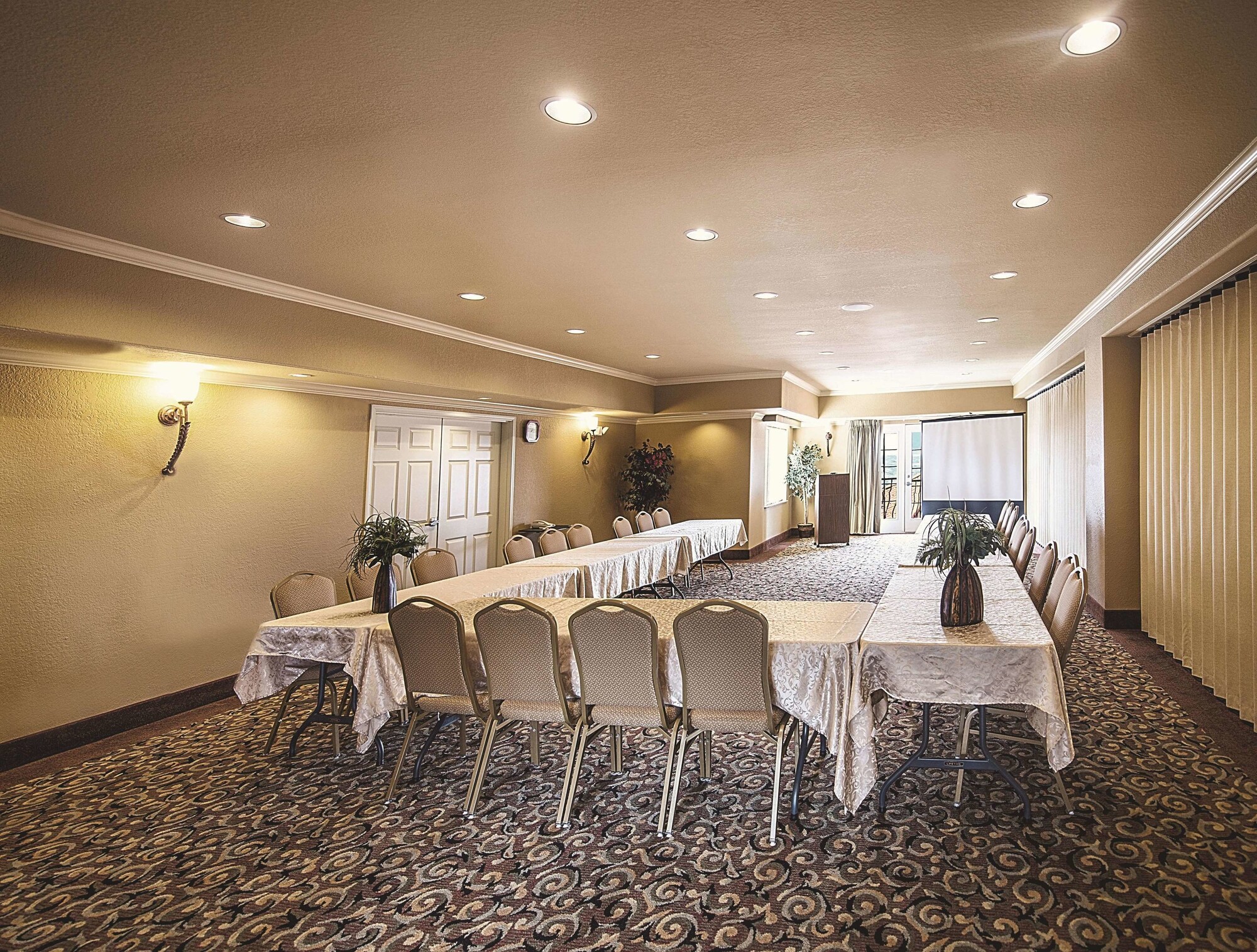 La Quinta Inn & Suites by Wyndham Marble Falls
