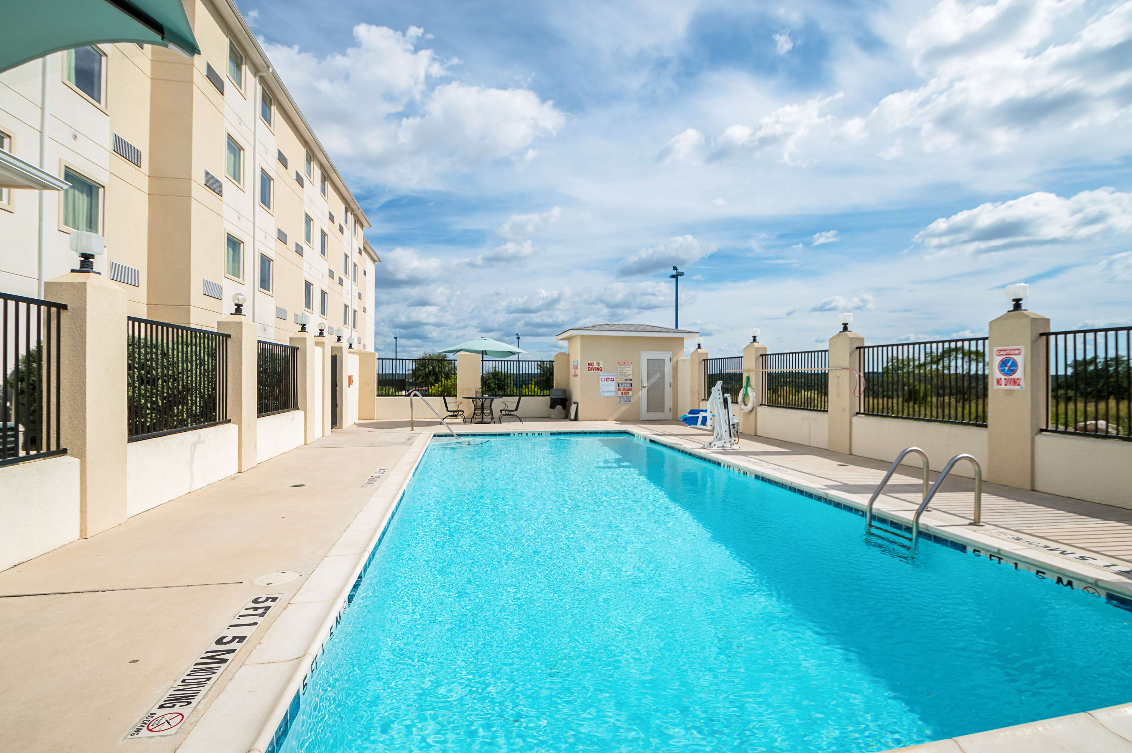 Motel 6 Marble Falls