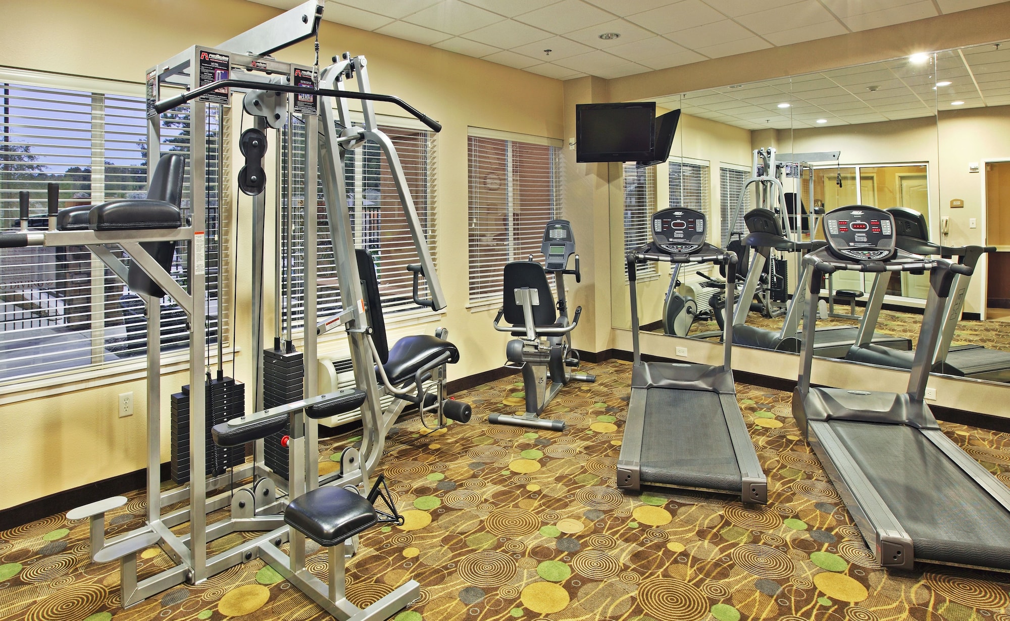 Holiday Inn Express Hotel & Suites Marshall South
