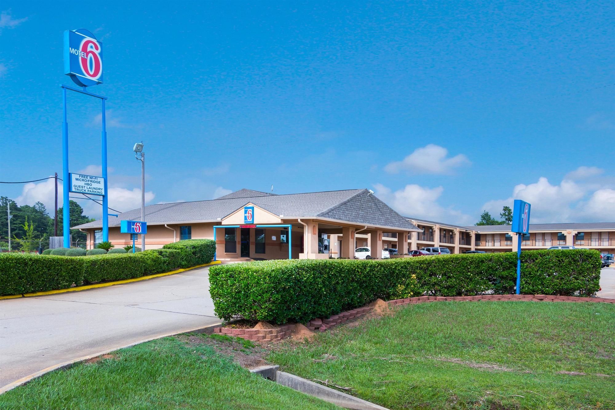 Motel 6 Marshall Tx